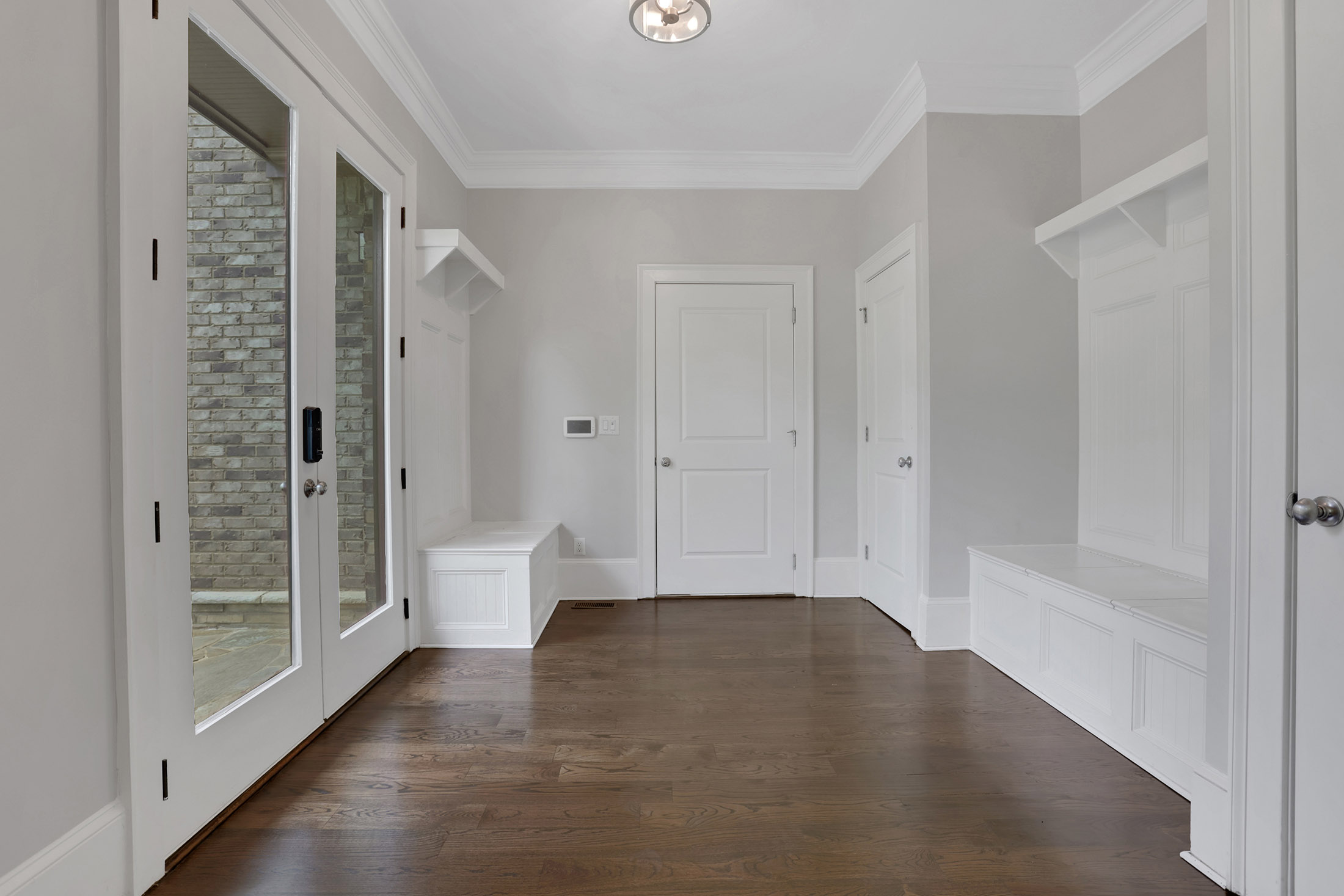  Sophisticated Brick Residence in Coveted Brookhaven Location - 物件實景