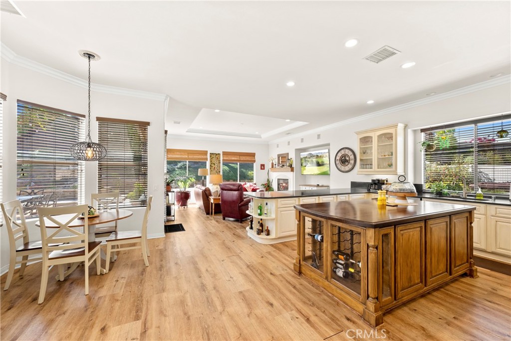 Murrieta, California, 92562, United States, 5 Bedrooms Bedrooms, ,3 BathroomsBathrooms,Residential,For Sale,1837849