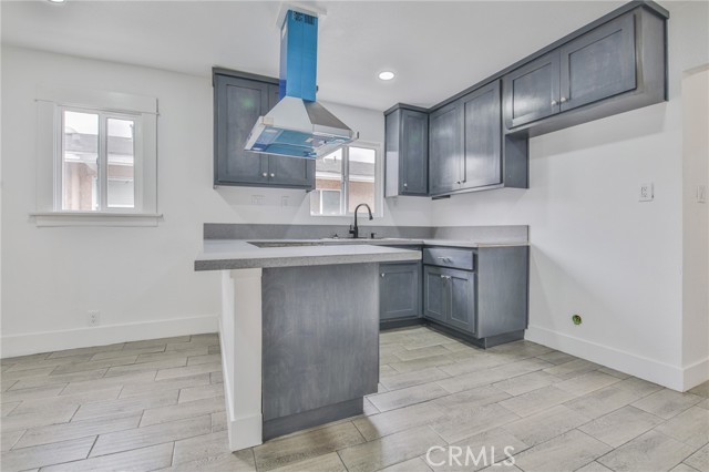 Los Angeles, California, 90002, United States, 3 Bedrooms Bedrooms, ,1 BathroomBathrooms,Residential,For Sale,1937405