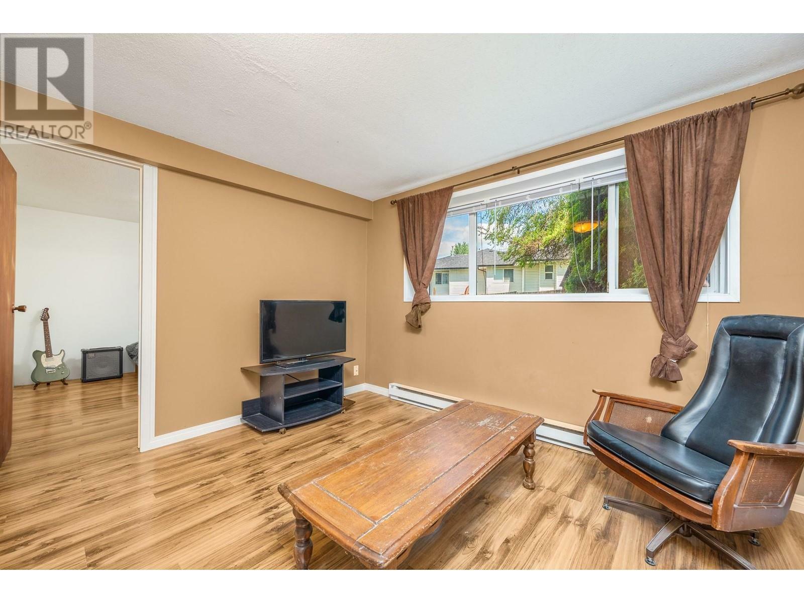 VERNON, British Columbia, V1T 7M8, CA, 4 Bedrooms Bedrooms, ,2 BathroomsBathrooms,Residential,For Sale,1837600