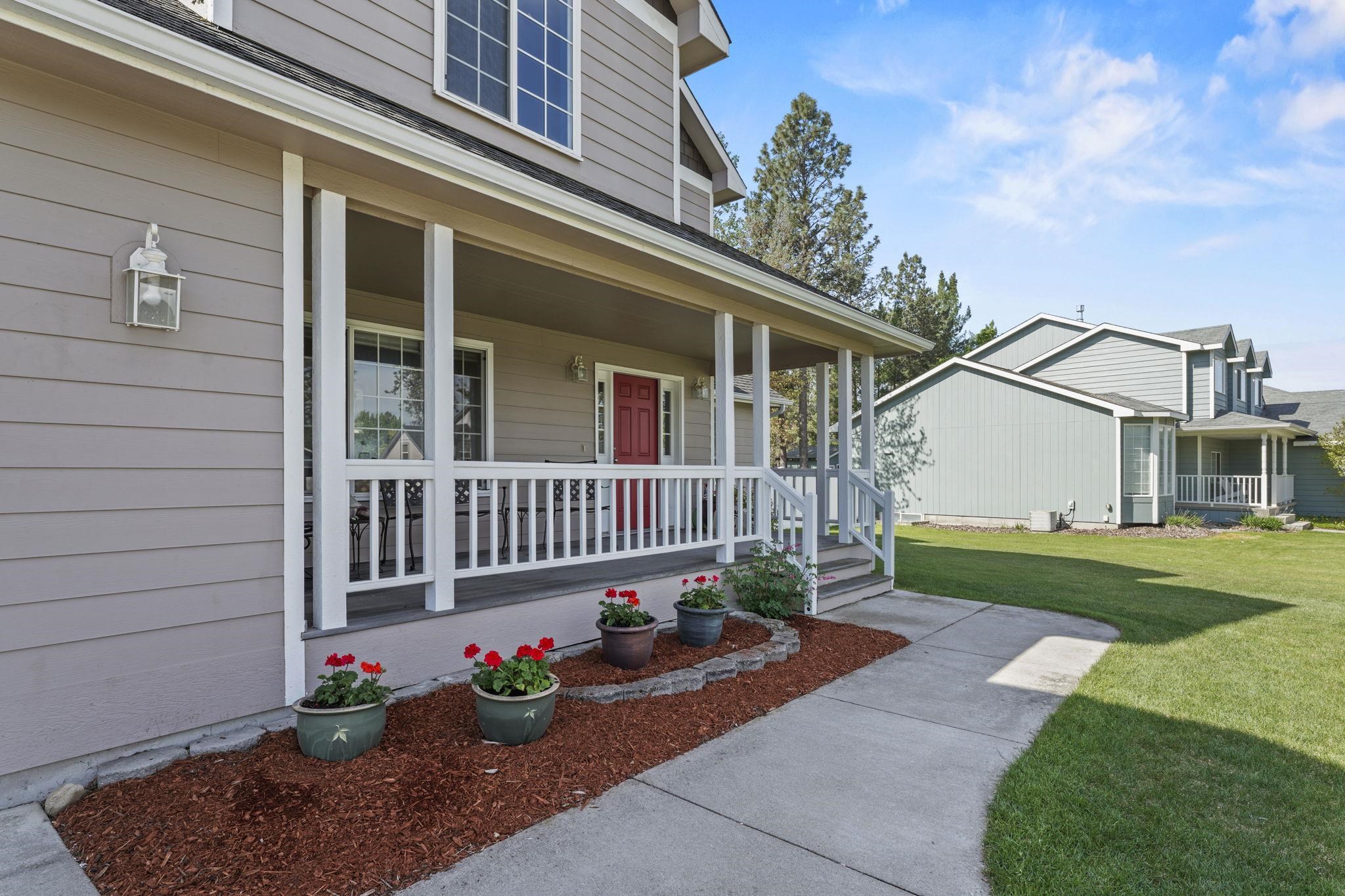 Mead, Washington, 99021, United States, 4 Bedrooms Bedrooms, ,4 BathroomsBathrooms,Residential,For Sale,1955187