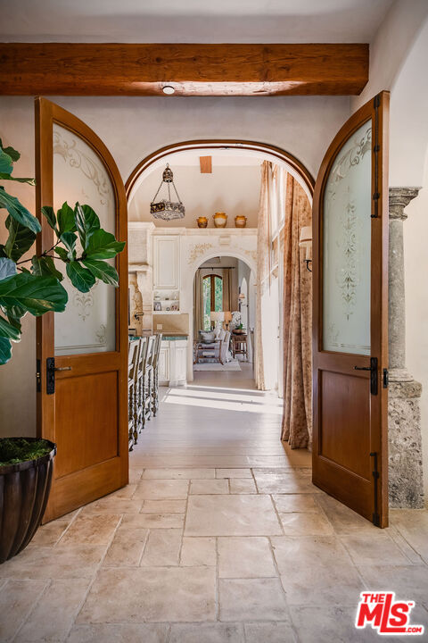 Pacific Palisades, California, 90272, United States, 8 Bedrooms Bedrooms, ,12 BathroomsBathrooms,Residential,For Sale,1949895
