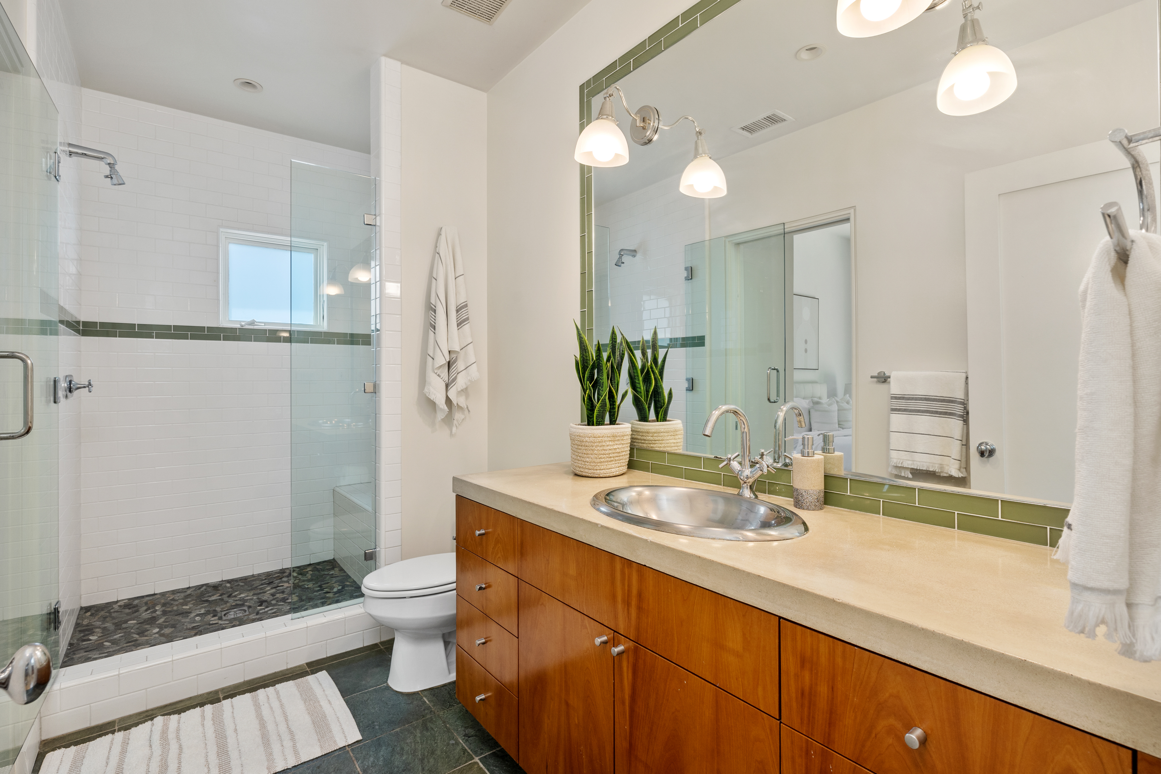  2710 Pine Avenue, Manhattan Beach, CA 90266 - 物件實景