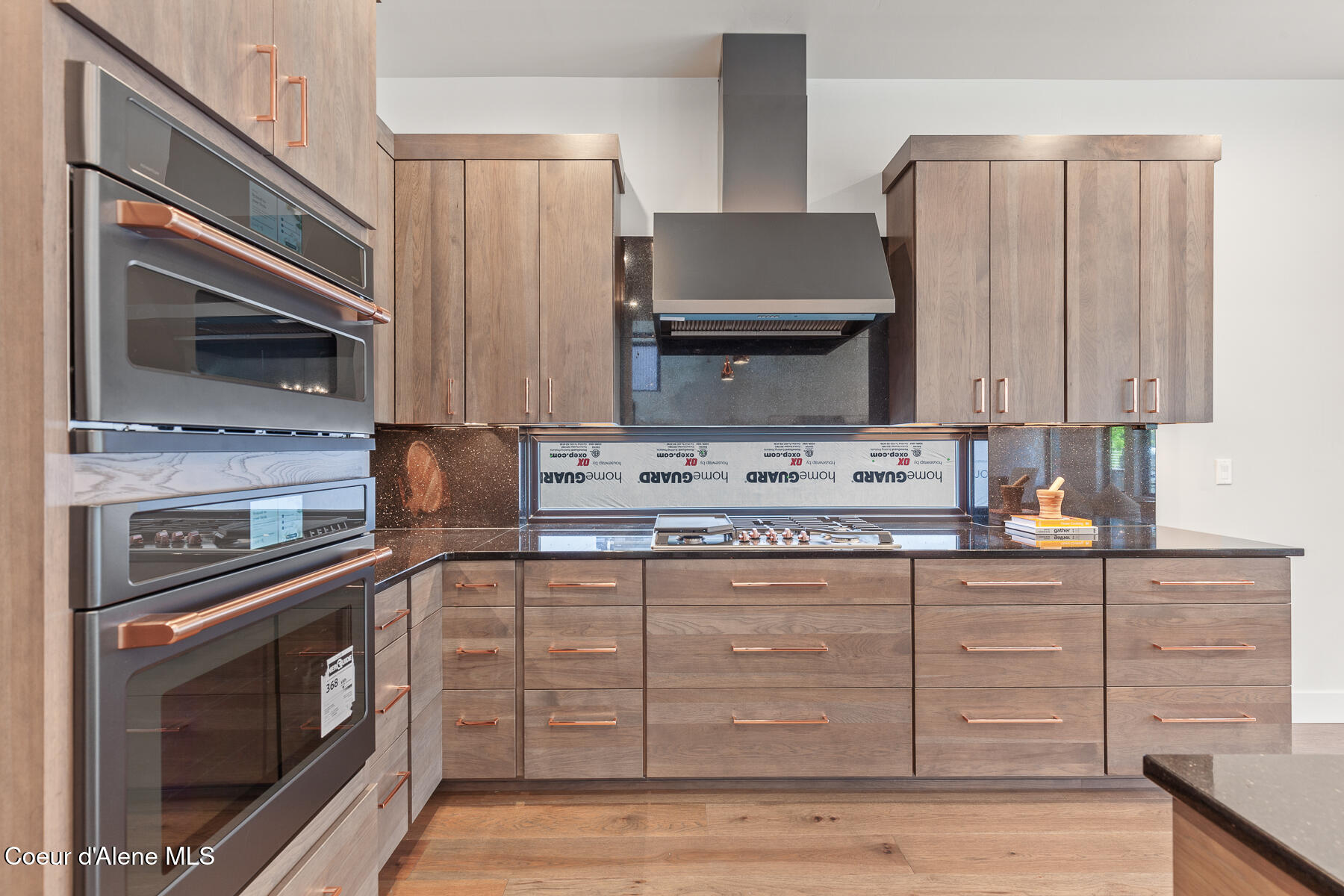 Coeur d'Alene, Idaho, 83814, United States, 3 Bedrooms Bedrooms, ,4 BathroomsBathrooms,Residential,For Sale,2005141