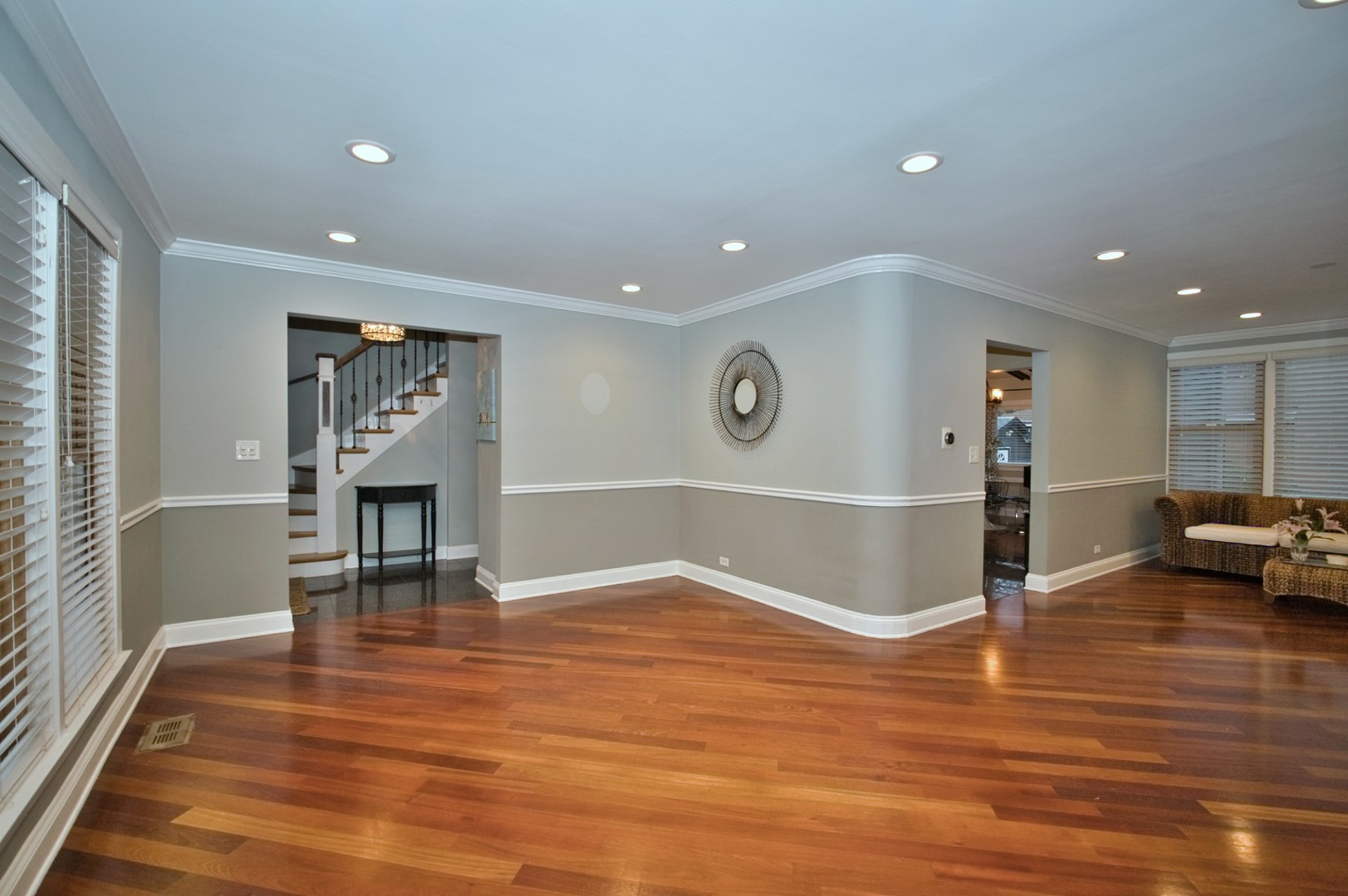 Skokie, Illinois, 60077, United States, 3 Bedrooms Bedrooms, ,4 BathroomsBathrooms,Residential,For Sale,2008583