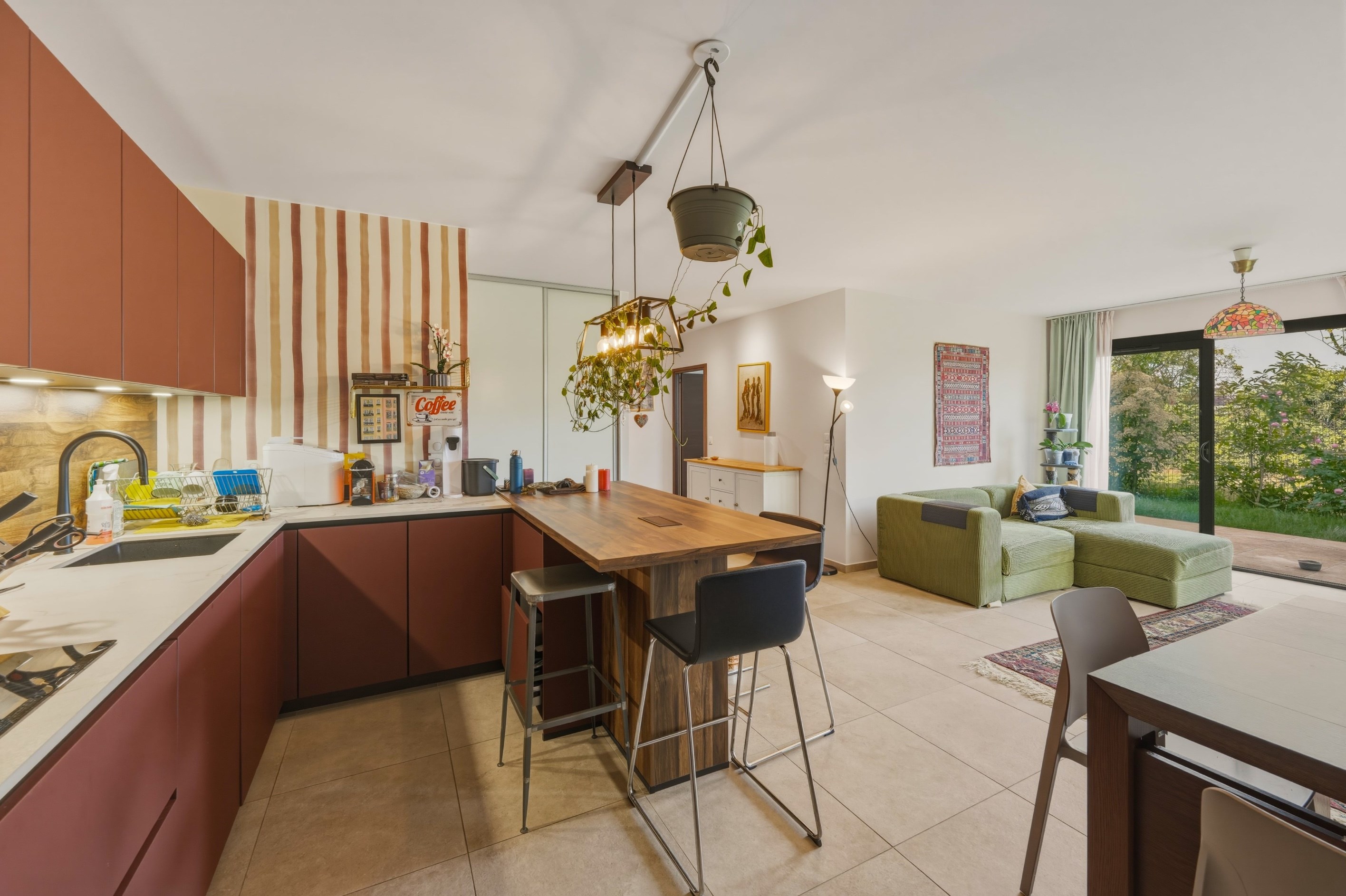  Exceptional 3-Bedroom Garden Apartment Just Steps from Lake Divonne - 物件實景