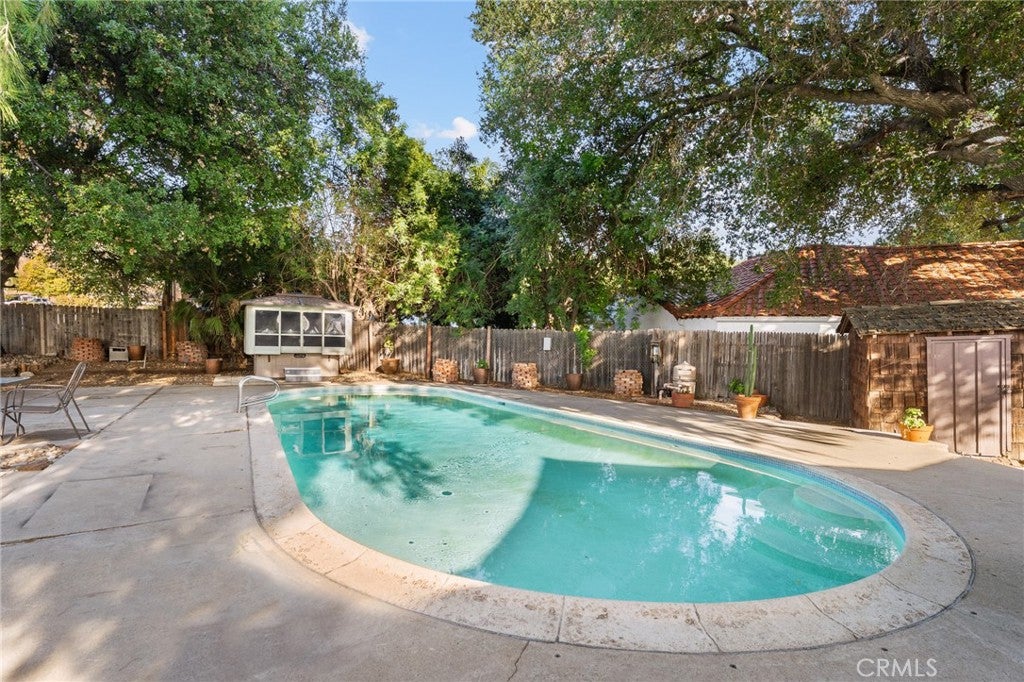 San Bernardino, California, 92404, United States, 3 Bedrooms Bedrooms, ,2 BathroomsBathrooms,Residential,For Sale,1978496