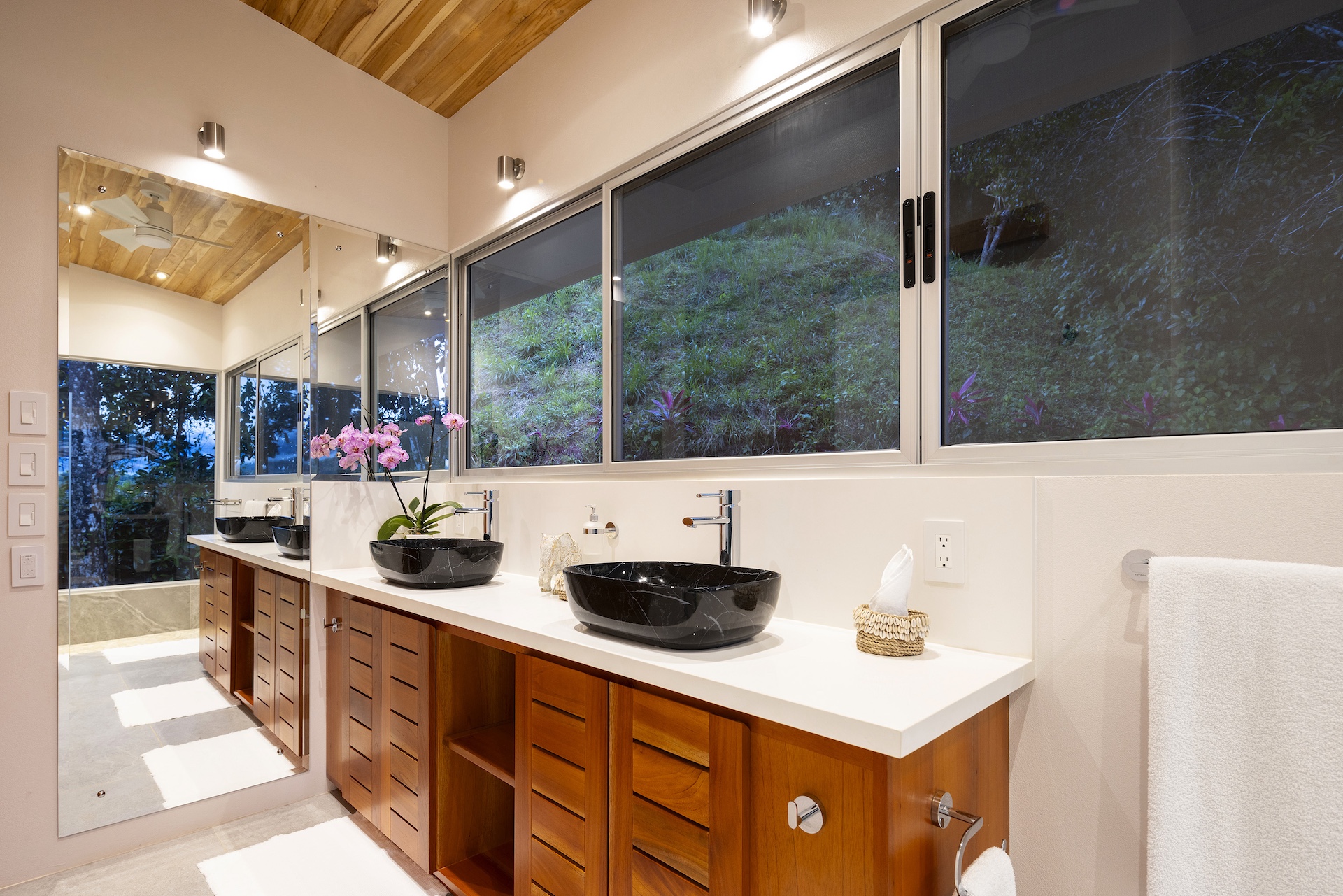Dominical, Puntarenas, CR, 2 Bedrooms Bedrooms, ,2 BathroomsBathrooms,Residential,For Sale,1671731