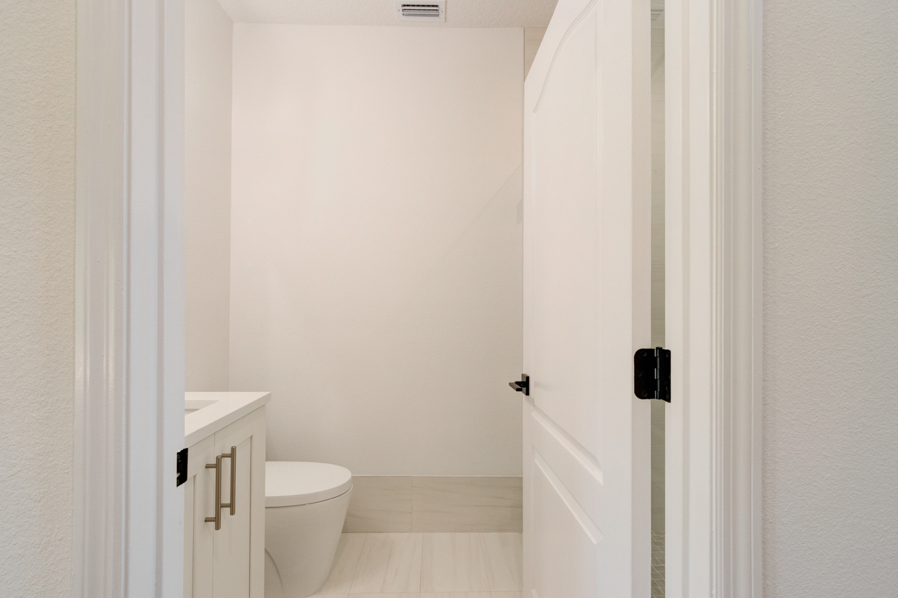 Port Orange, Florida, 32128, United States, 5 Bedrooms Bedrooms, ,3 BathroomsBathrooms,Residential,For Sale,1976466