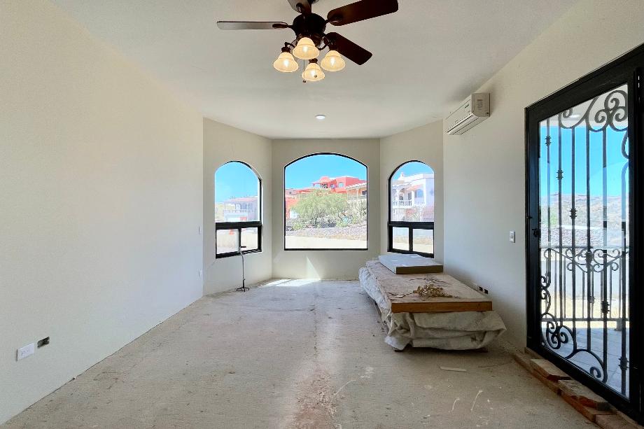 Guaymas, Sonora, 85506, Mexico, 4 Bedrooms Bedrooms, ,3 BathroomsBathrooms,Residential,For Sale,1916977