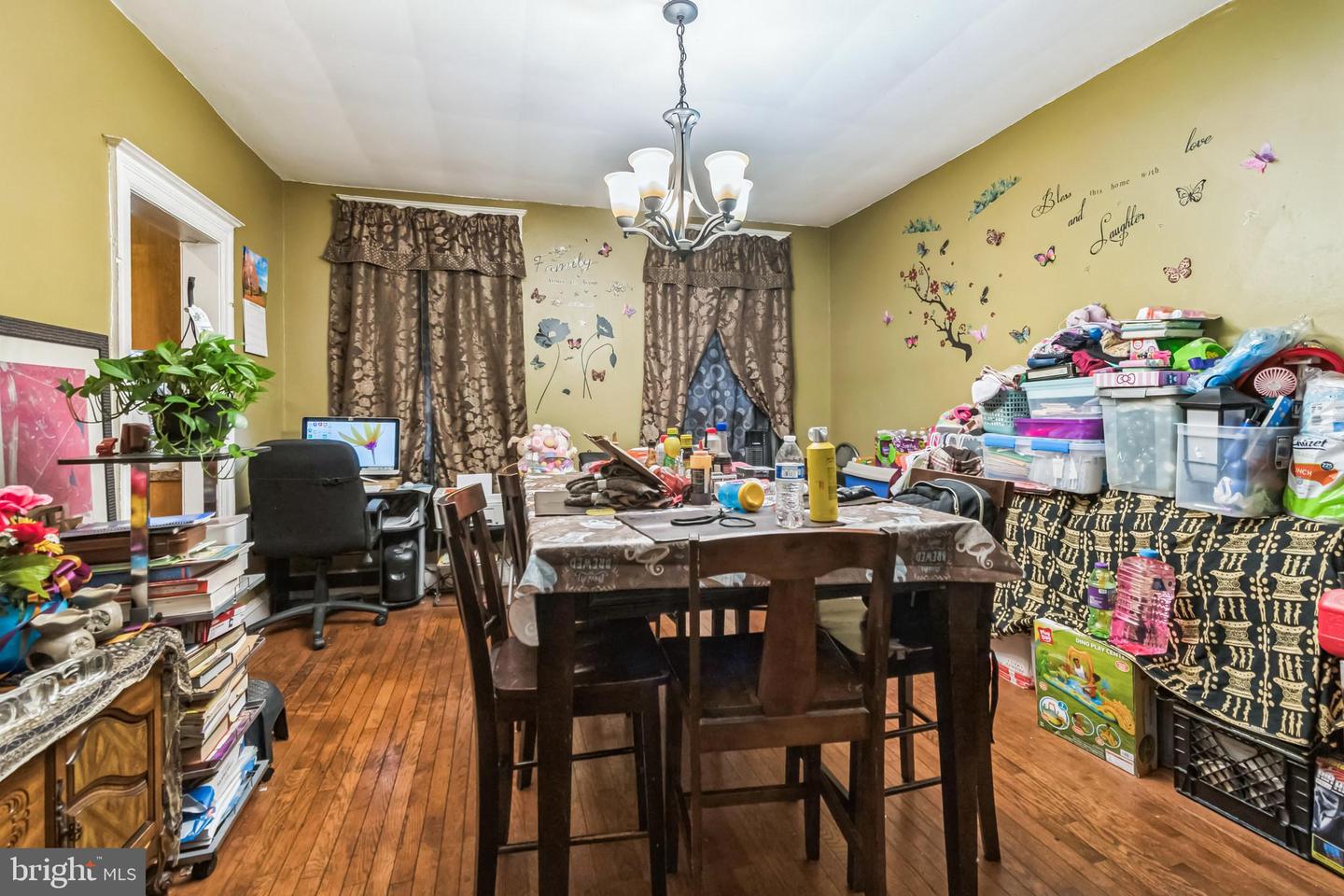 WASHINGTON, District of Columbia, 20010, United States, 4 Bedrooms Bedrooms, ,2 BathroomsBathrooms,Residential,For Sale,1976493