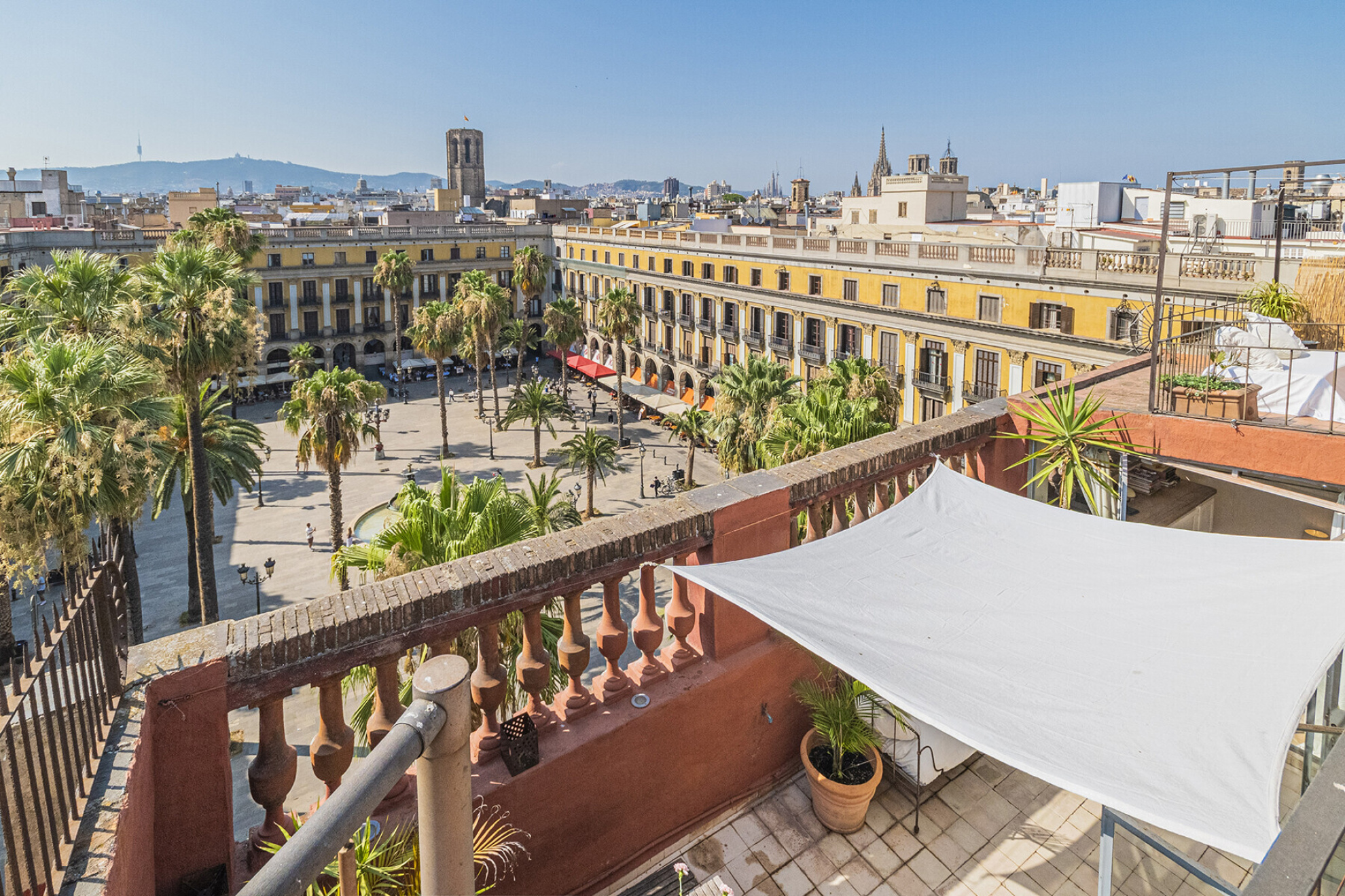  Stunning penthouse with panoramic views of the iconic Plaza Real - 物件實景