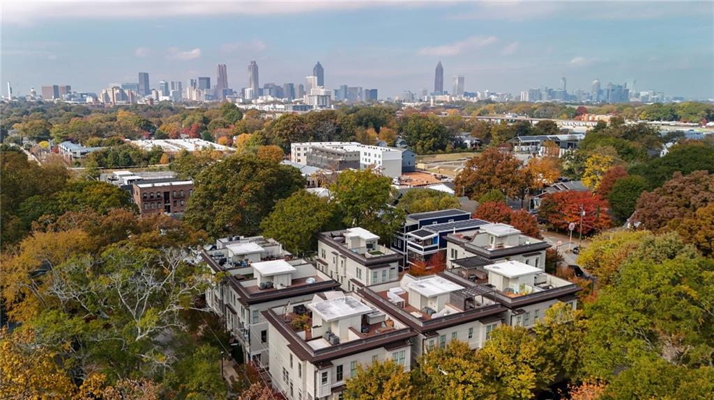 Atlanta, Georgia, 30316, United States, 2 Bedrooms Bedrooms, ,4 BathroomsBathrooms,Residential,For Sale,2007834