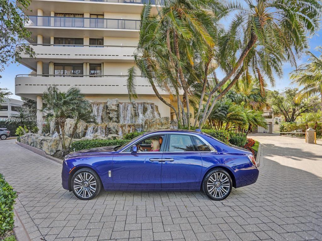 Aventura, Florida, 33180, United States, 4 Bedrooms Bedrooms, ,5 BathroomsBathrooms,Residential,For Sale,1796989