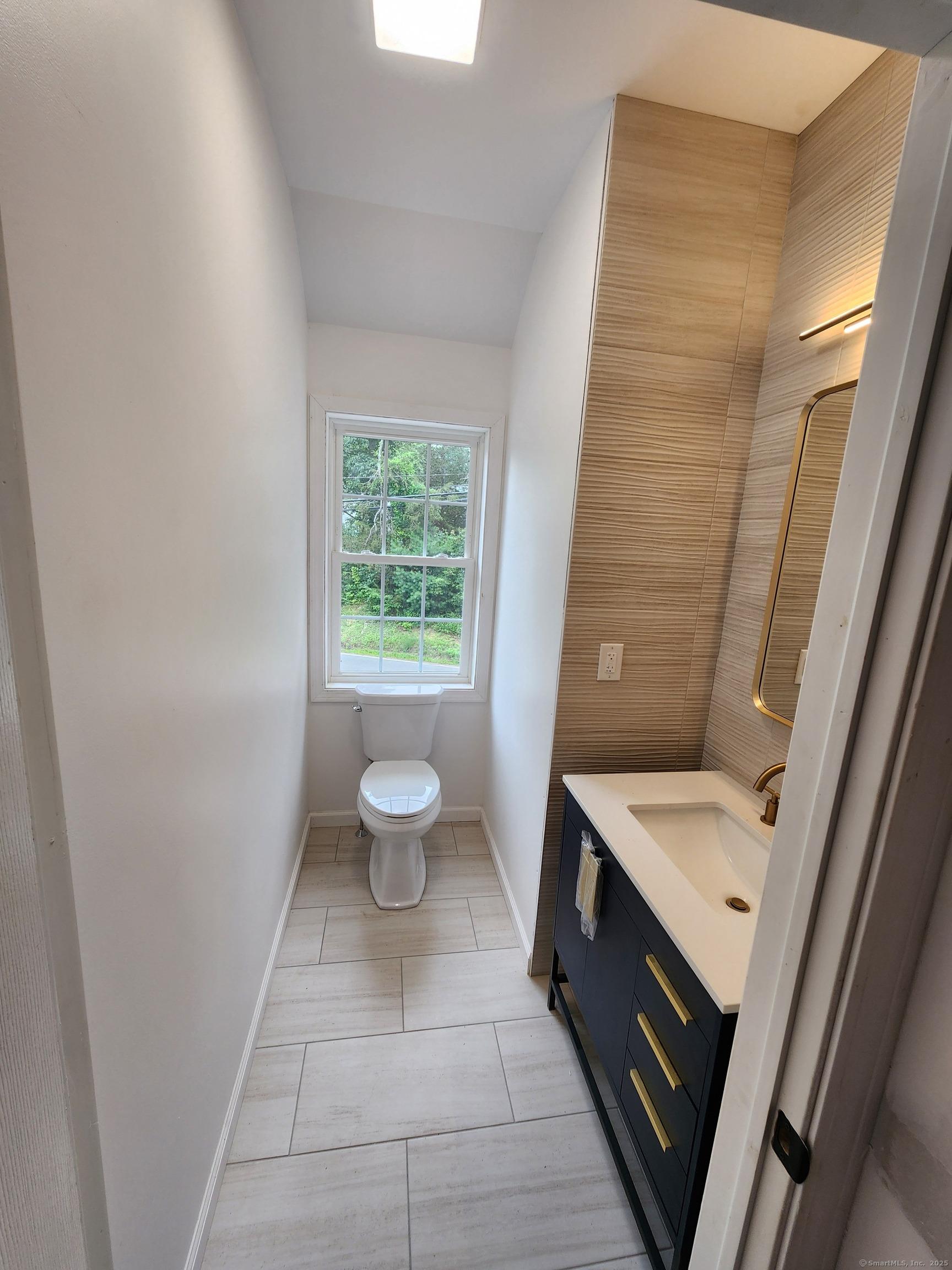 East Haddam, Connecticut, 06469, United States, 3 Bedrooms Bedrooms, ,3 BathroomsBathrooms,Residential,For Sale,1937745