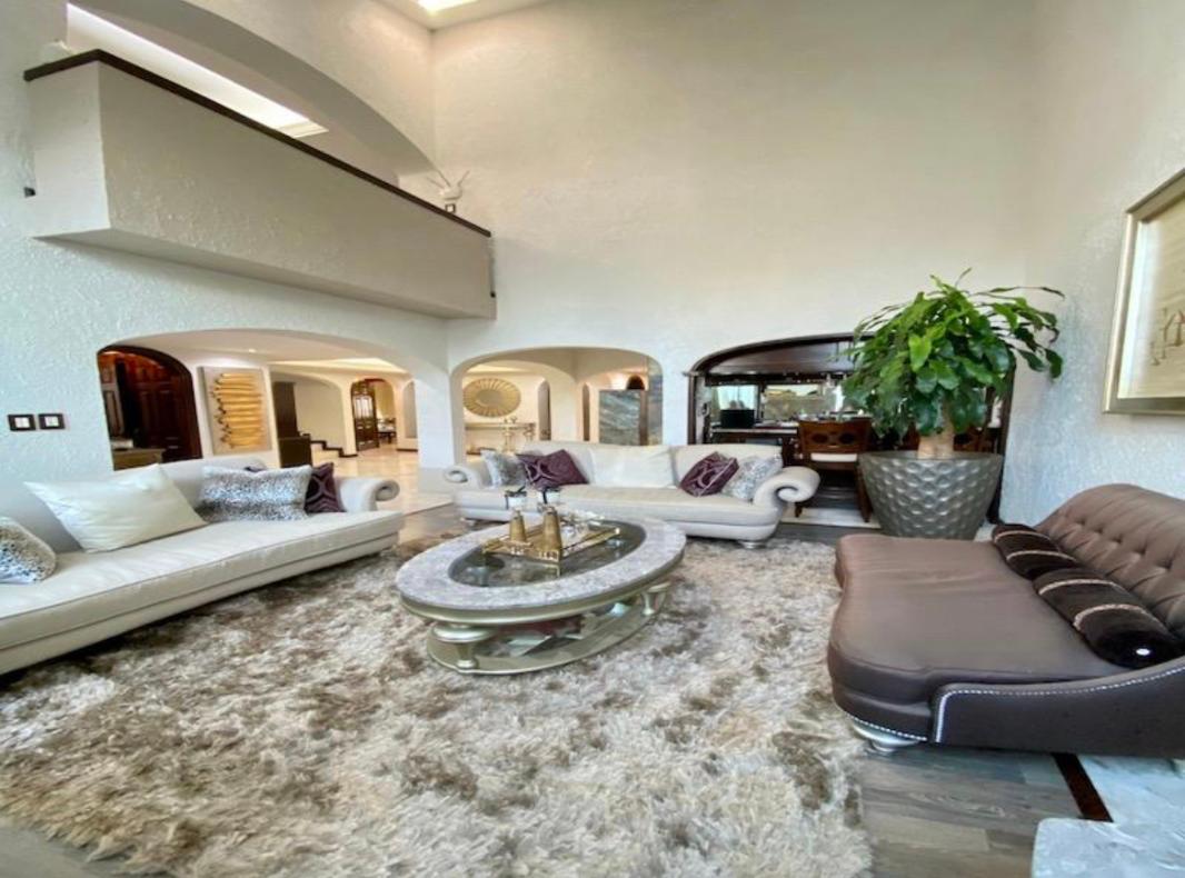 El Greco, Guadalupe, Nuevo León, 67173, Mexico, 4 Bedrooms Bedrooms, ,4 BathroomsBathrooms,Residential,For Sale,El Greco,1442844