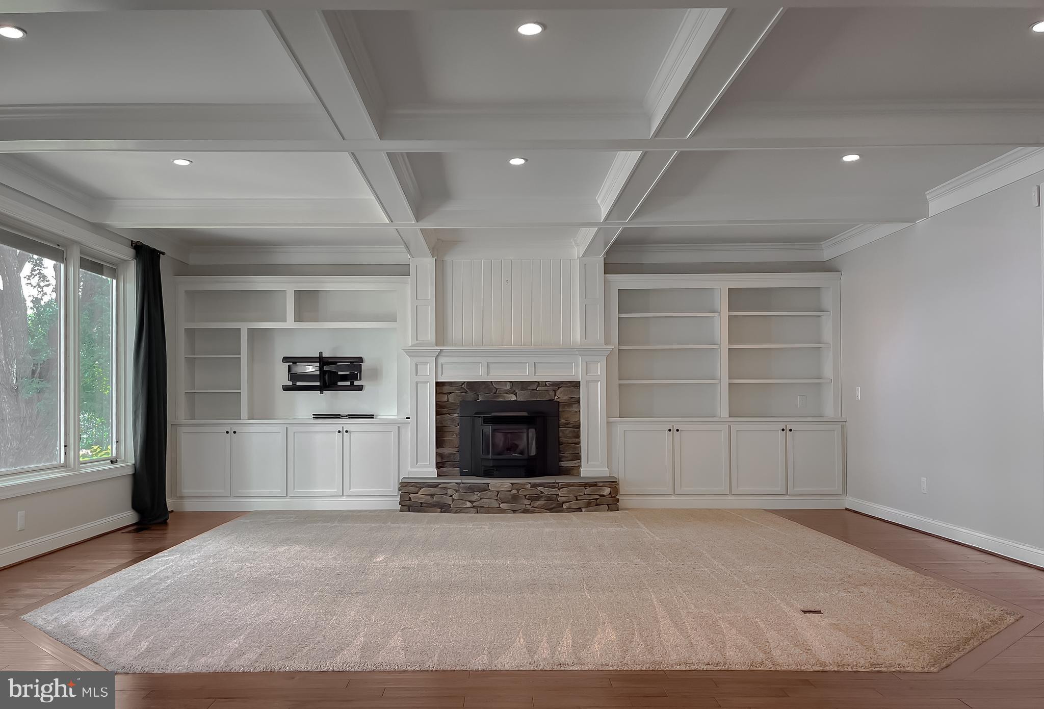 Hollywood, Maryland, 20636, United States, 5 Bedrooms Bedrooms, ,5 BathroomsBathrooms,Residential,For Sale,1914184