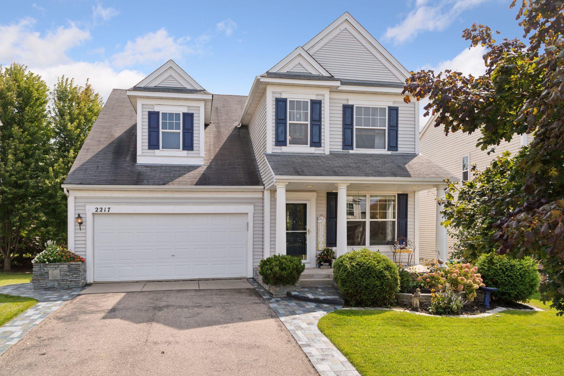 Chaska, Minnesota, 55318, United States, 4 Bedrooms Bedrooms, ,3 BathroomsBathrooms,Residential,For Sale,1947904