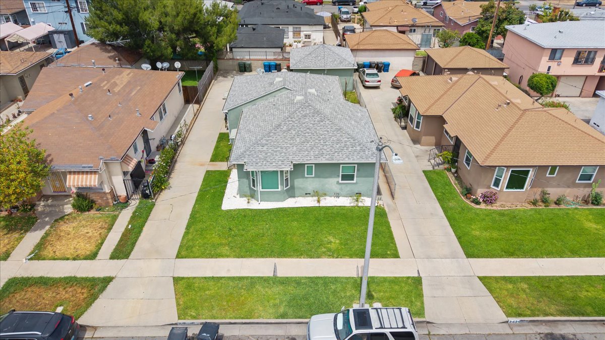 Montebello, California, 90640, United States, 2 Bedrooms Bedrooms, ,2 BathroomsBathrooms,Residential,For Sale,1930342