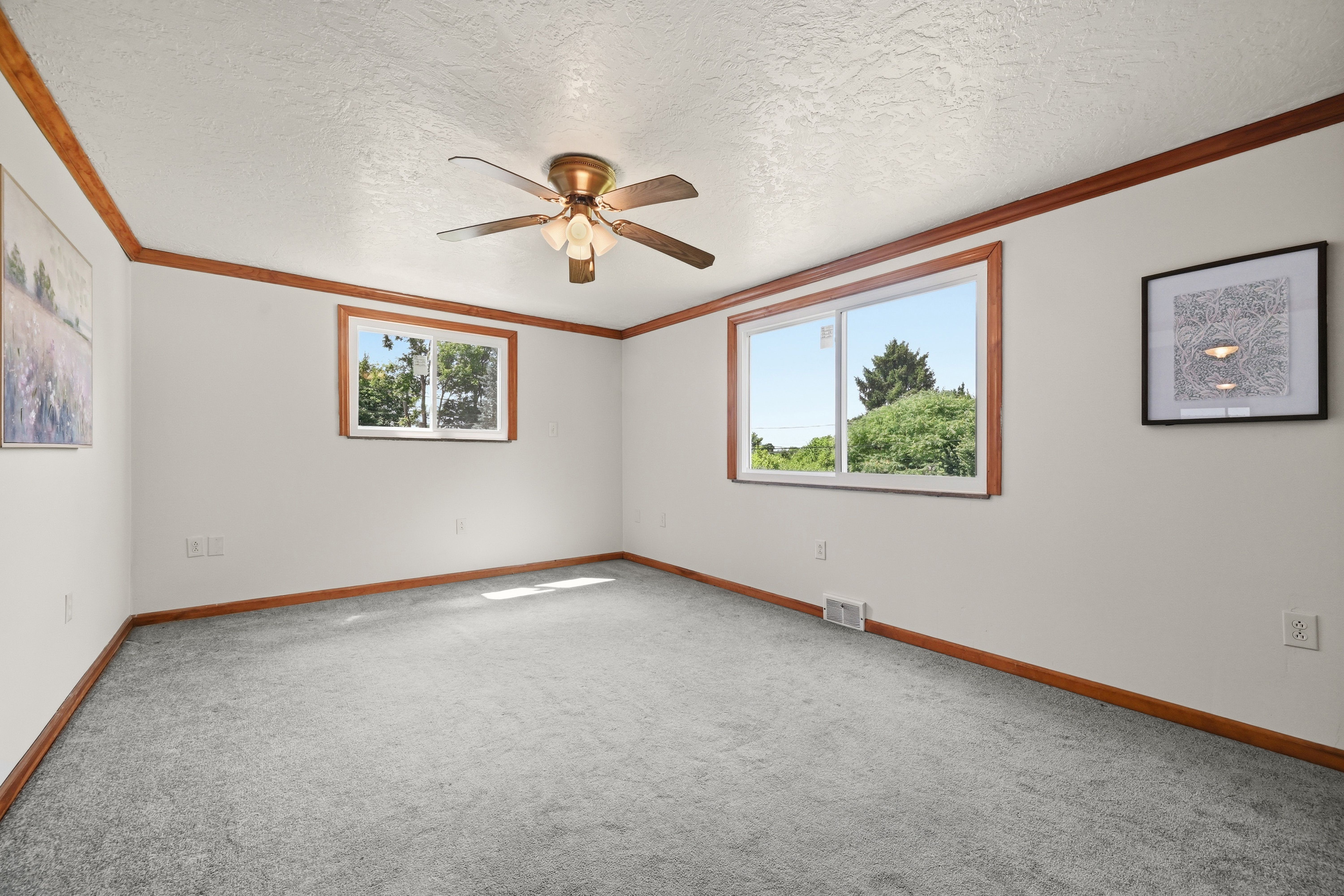  73 Clifford Drive, Pittsburgh, PA 15220 - 物件實景