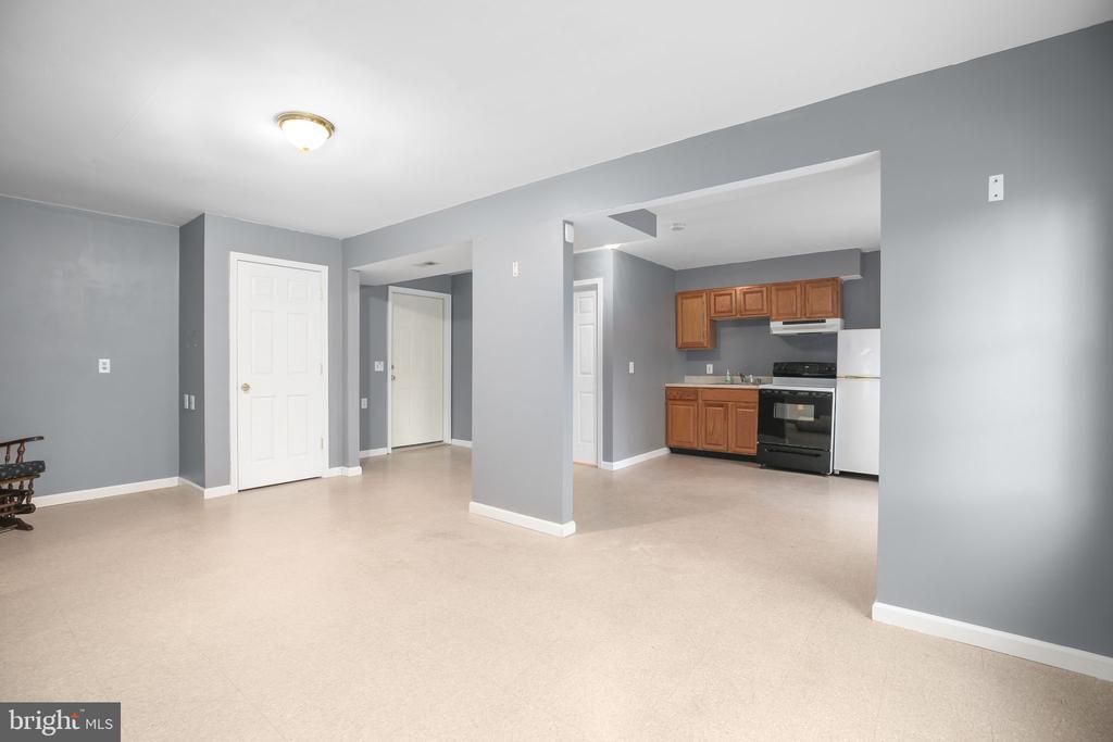 Fredericksburg, Virginia, 22405, United States, 4 Bedrooms Bedrooms, ,4 BathroomsBathrooms,Residential,For Sale,1993121