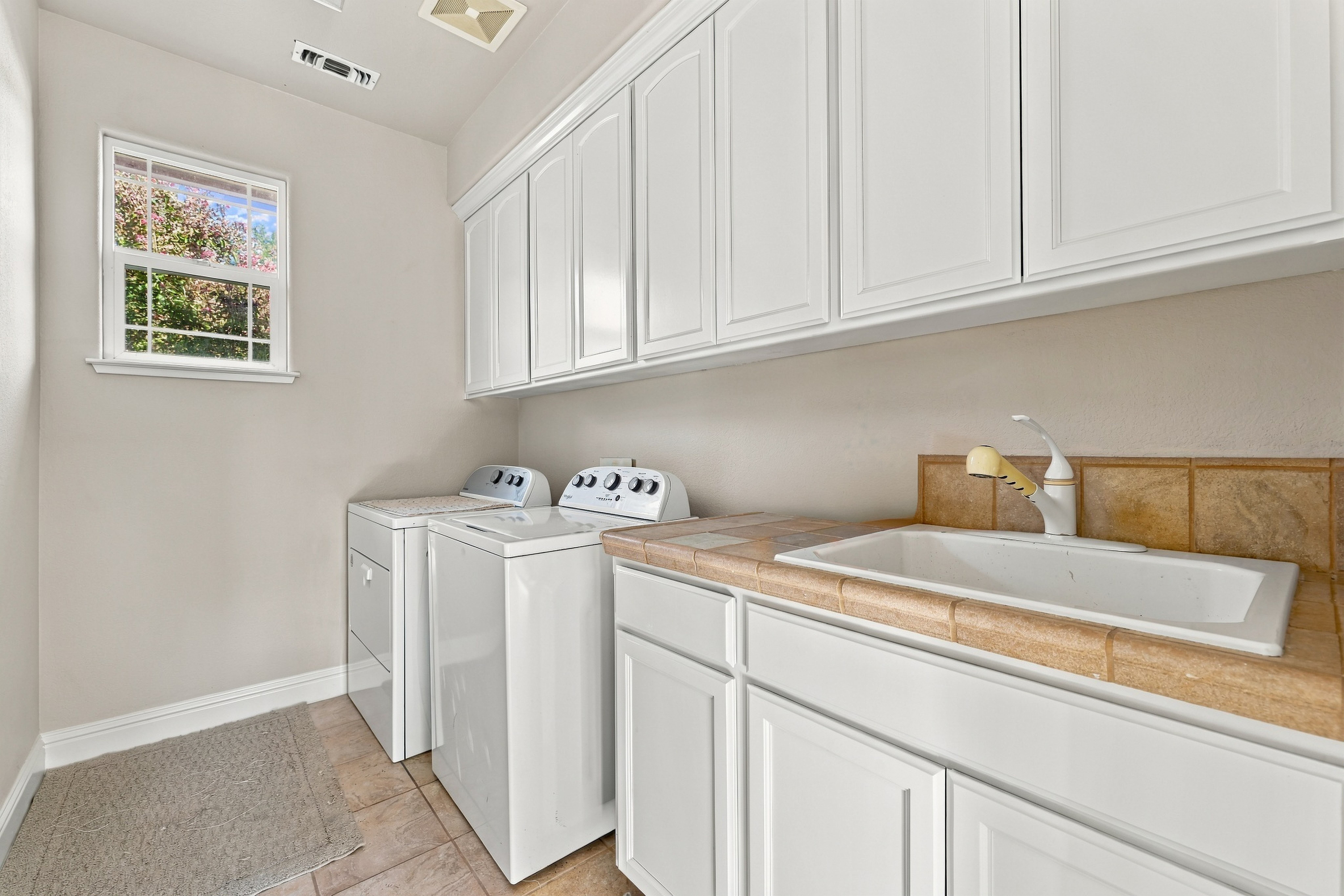  4349 Kentwood Lane, Fair Oaks, CA 95628 - 物件實景