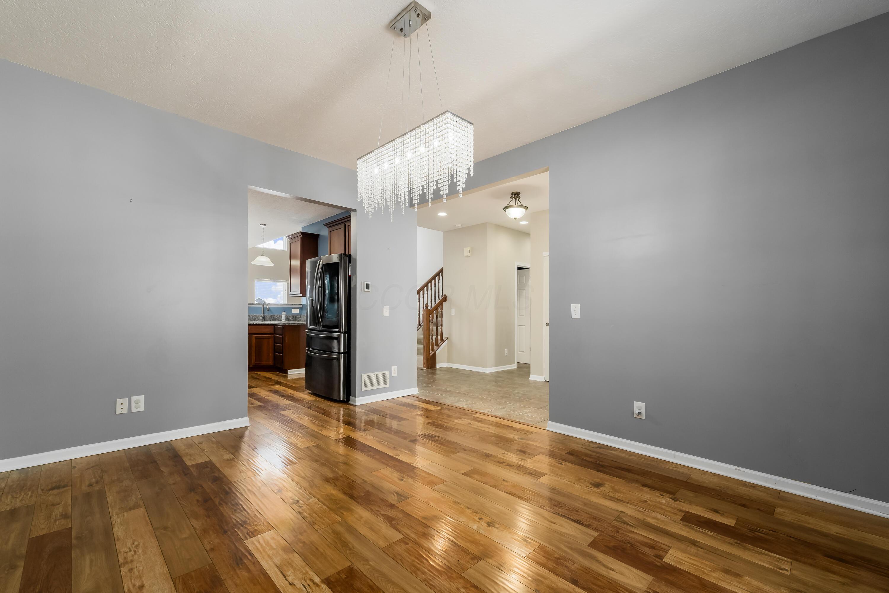 Granville, Ohio, 43023, United States, 5 Bedrooms Bedrooms, ,4 BathroomsBathrooms,Residential,For Sale,2003163