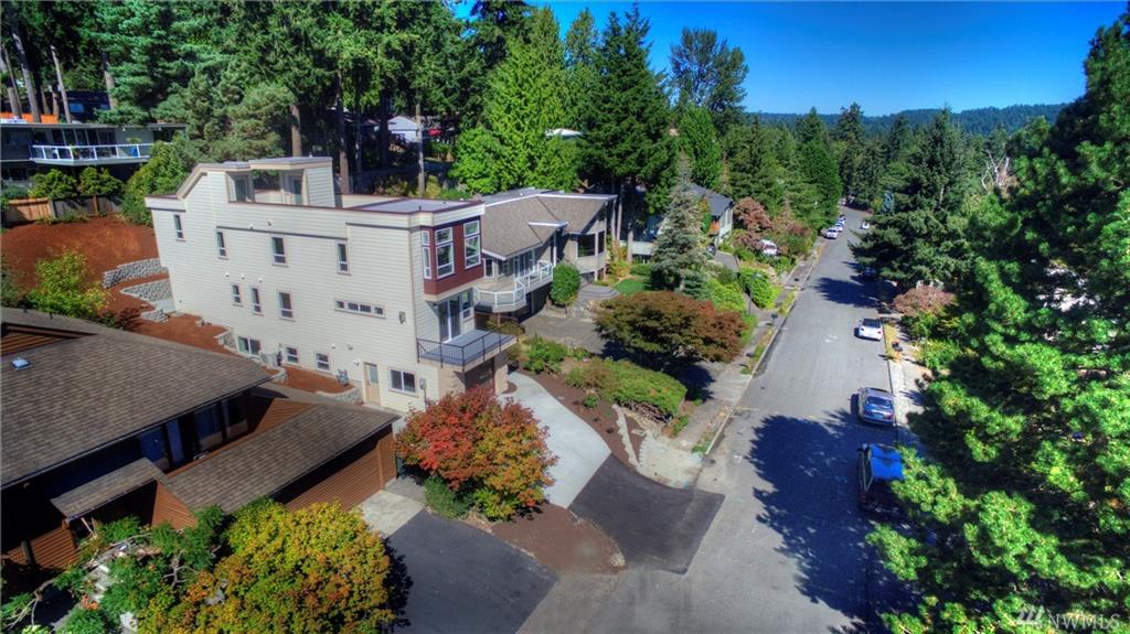 16001 36th Ave NE, Lake Forest Park, Washington, 98155, United States, 2 Bedrooms Bedrooms, ,4 BathroomsBathrooms,Residential,For Sale,16001 36th Ave NE,1621421
