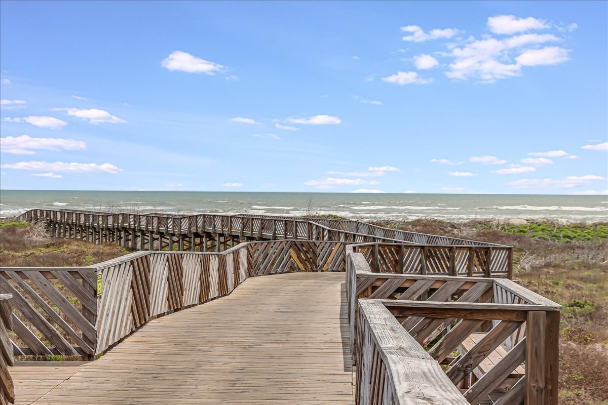 Port Aransas, Texas, 78373, United States, 3 Bedrooms Bedrooms, ,5 BathroomsBathrooms,Residential,For Sale,1994258