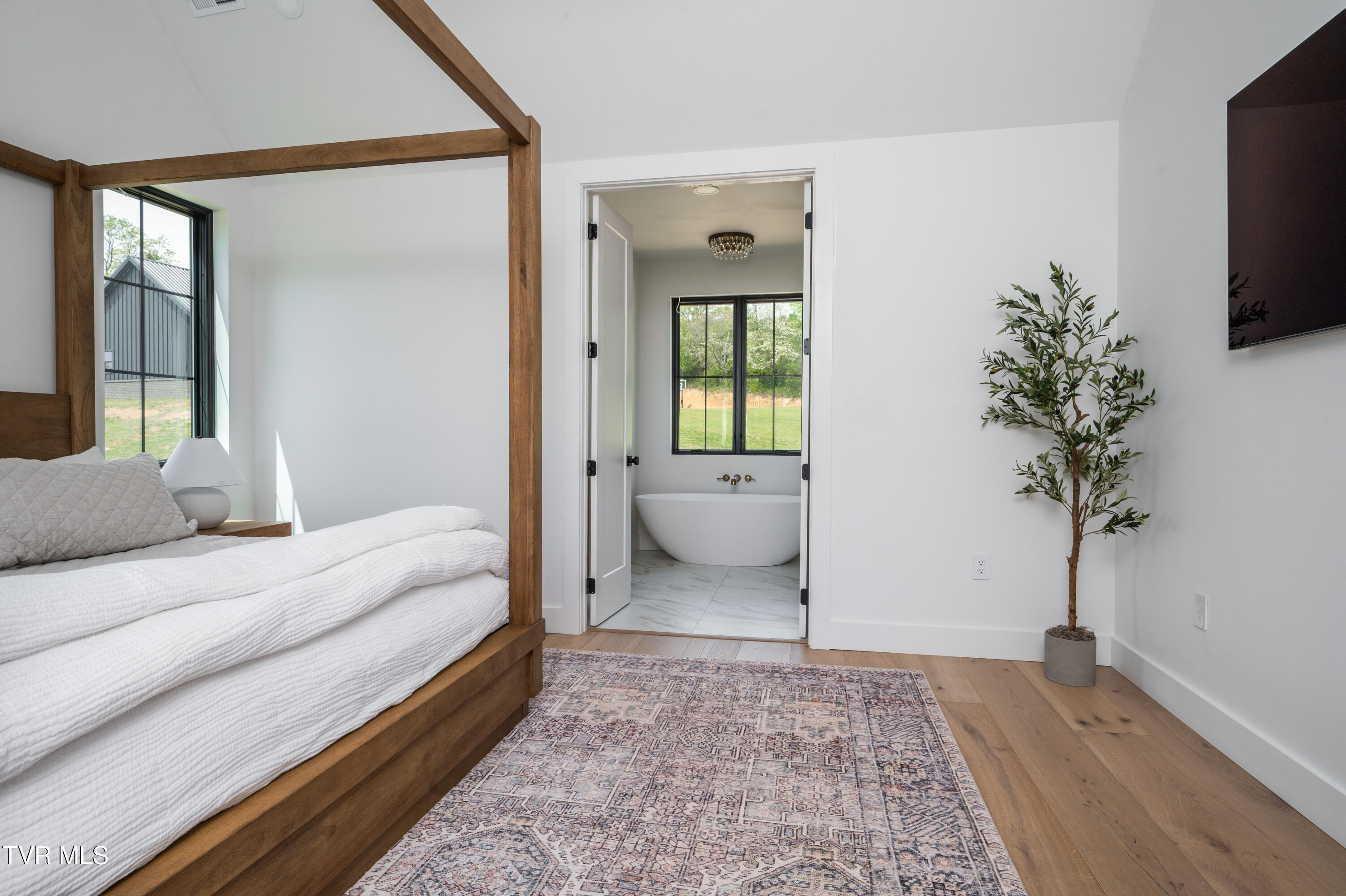 Kingsport, Tennessee, 37664, United States, 4 Bedrooms Bedrooms, ,4 BathroomsBathrooms,Residential,For Sale,1981214