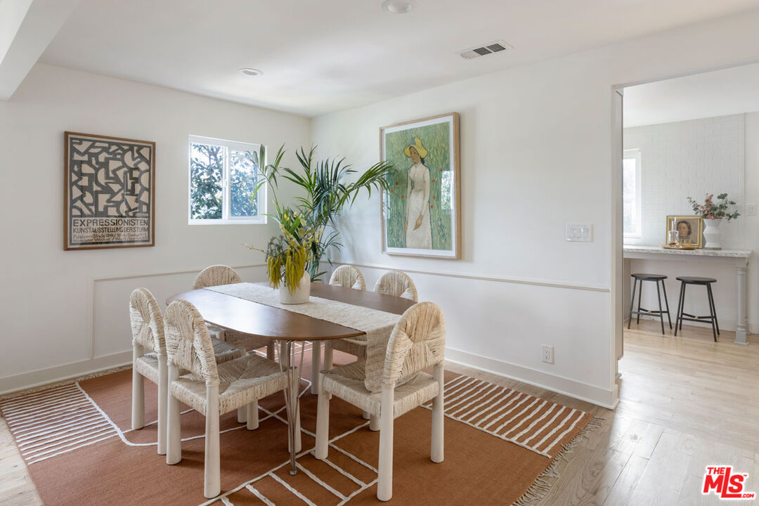 Los Angeles, California, 90031, United States, 5 Bedrooms Bedrooms, ,Residential,For Sale,2000759