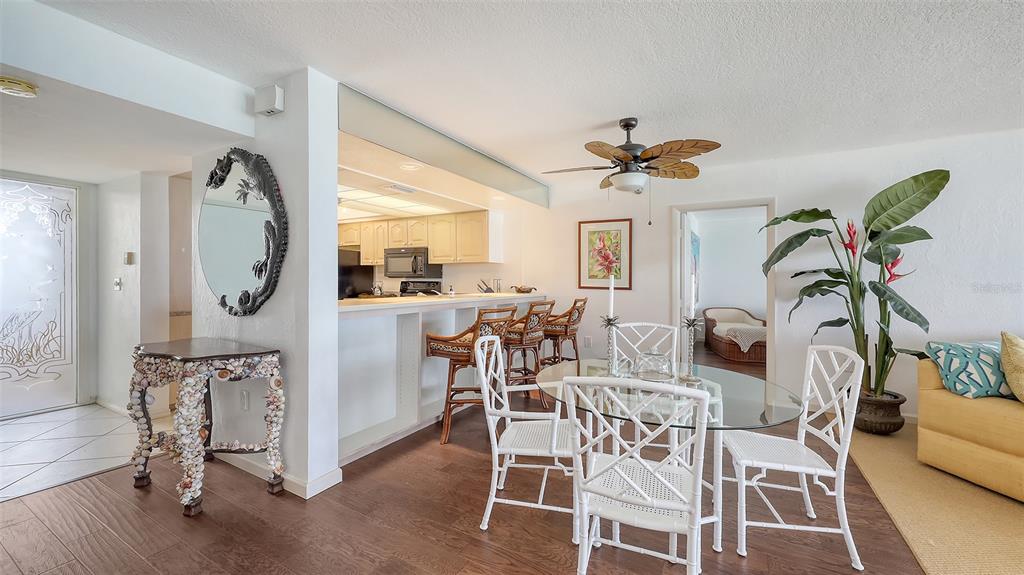 Longboat Key, Florida, 34228, United States, 3 Bedrooms Bedrooms, ,2 BathroomsBathrooms,Residential,For Sale,1793639