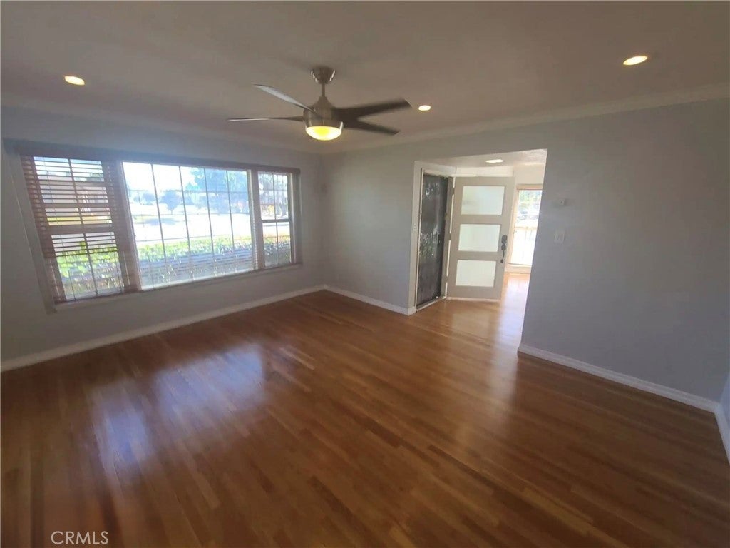 Los Angeles, California, 90061, United States, ,Residential,For Sale,2006223