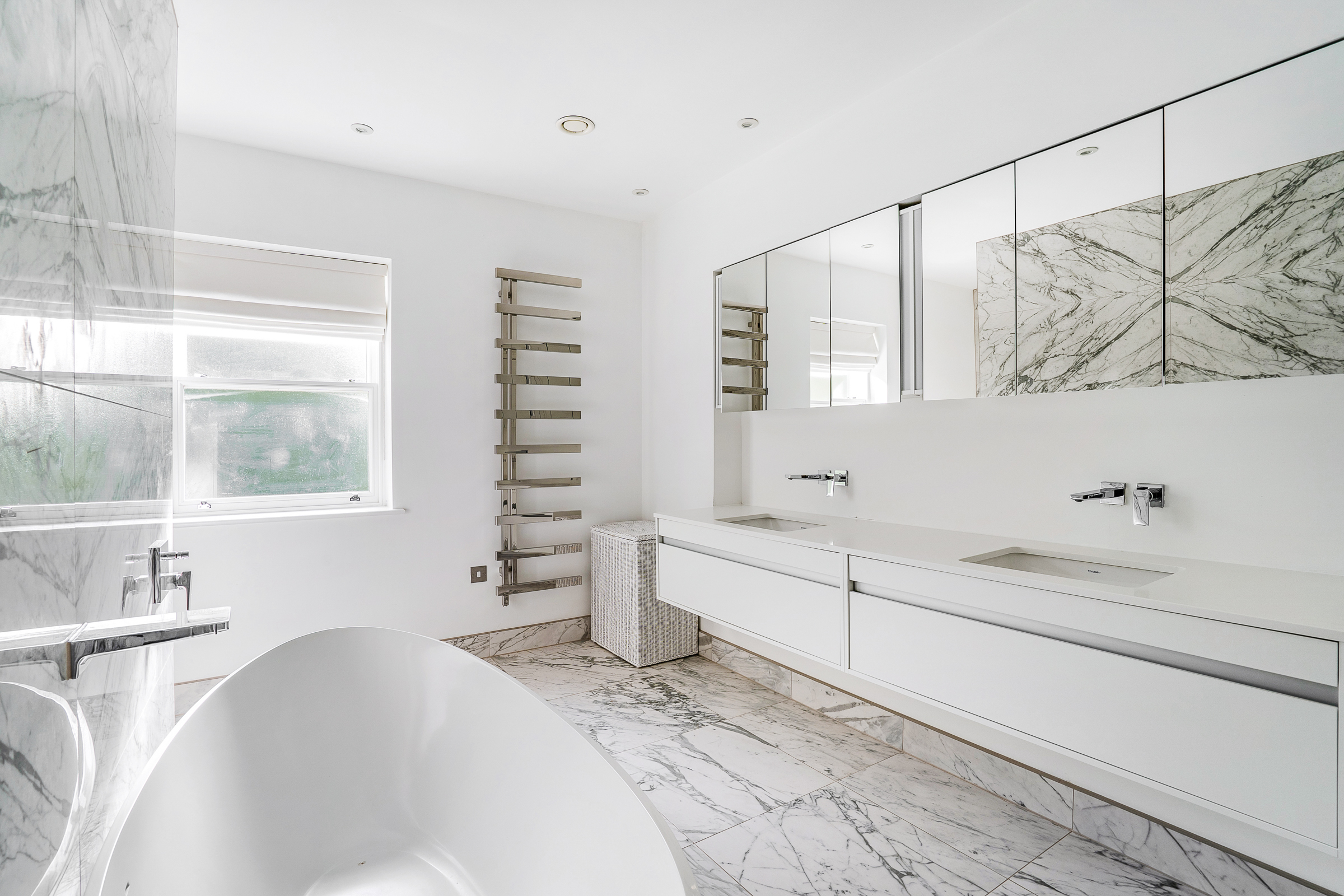  Five Bedroom Family Home with Gated Driveway, moments from Ascot High Street - 物件實景