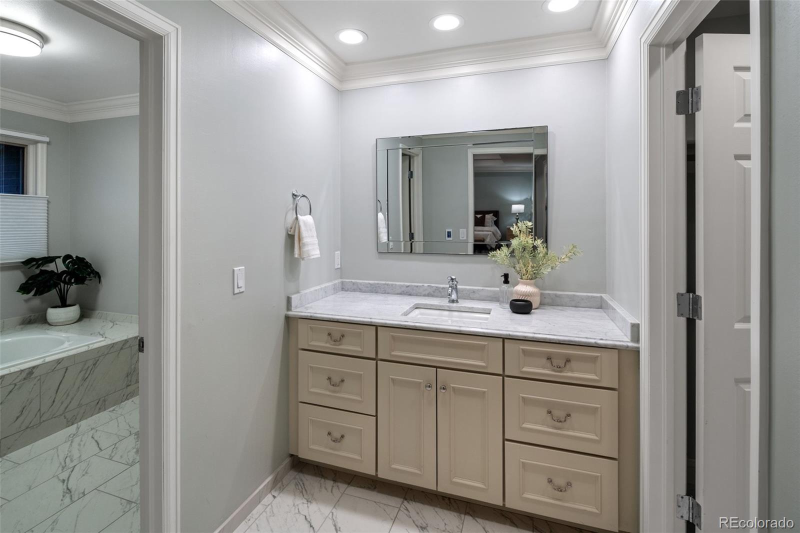 Denver, Colorado, 80209, United States, 4 Bedrooms Bedrooms, ,2 BathroomsBathrooms,Residential,For Sale,1804683