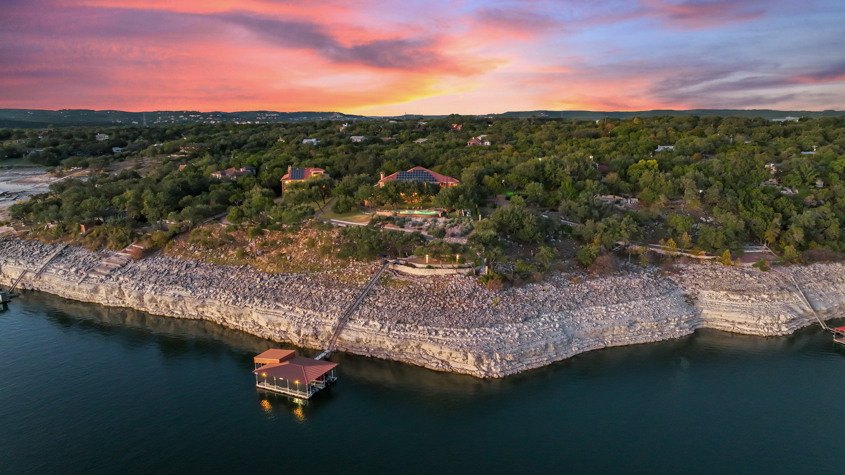  Lake Travis Extraordinary and Elusive Estate - 物件實景