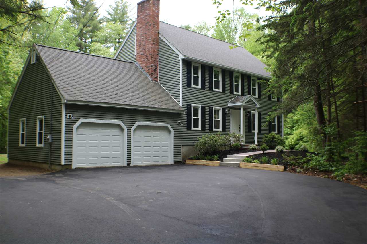 Hampstead, New Hampshire, 03841, United States, 4 Bedrooms Bedrooms, ,2 BathroomsBathrooms,Residential,For Sale,1861952