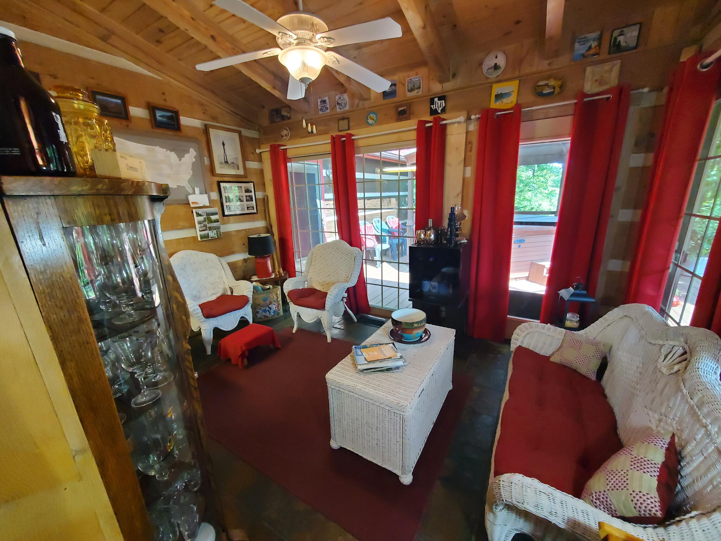 Sadieville, Kentucky, 40370, United States, 4 Bedrooms Bedrooms, ,3 BathroomsBathrooms,Residential,For Sale,1839886