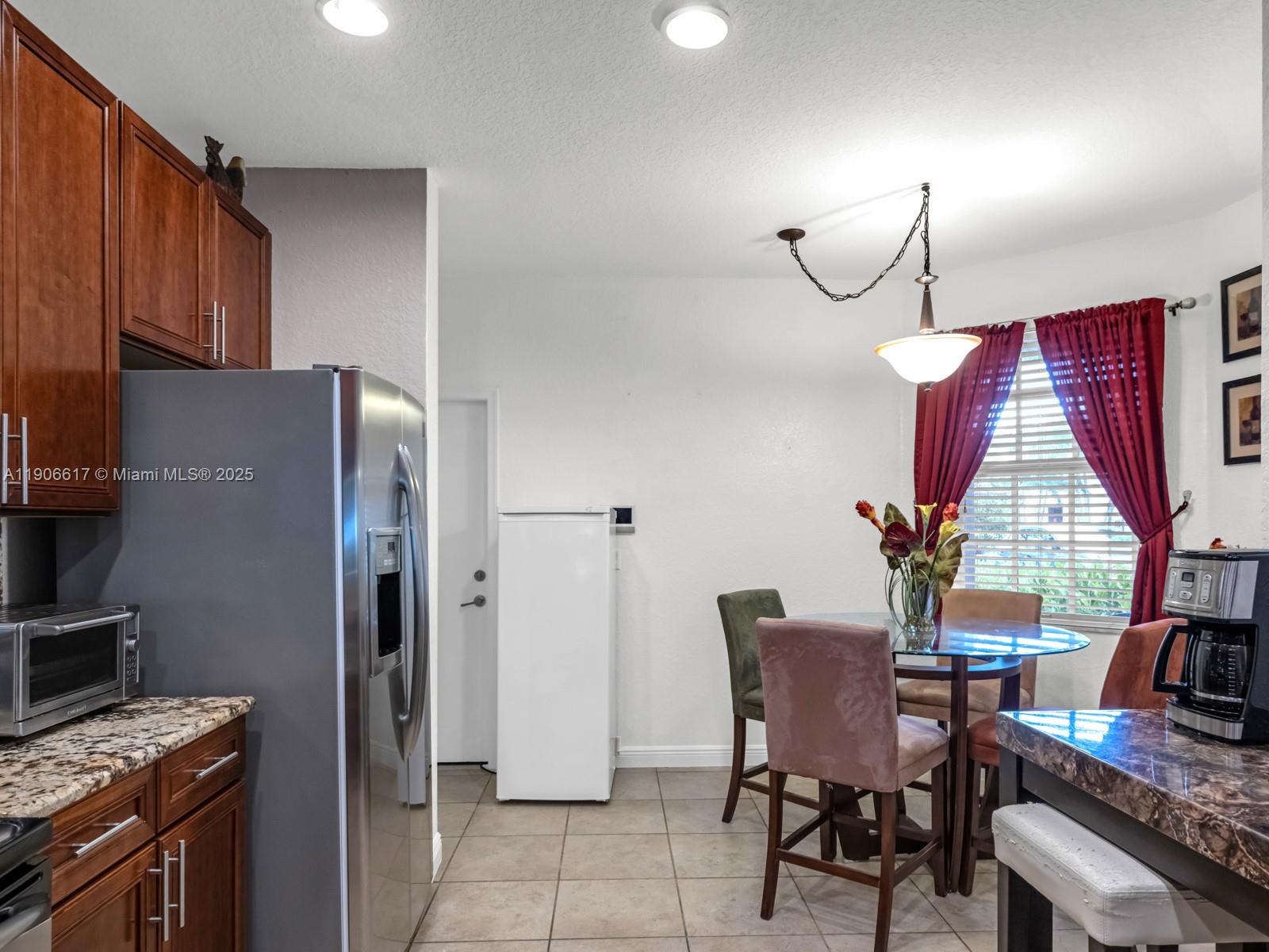 Cooper City, Florida, 33328, United States, 3 Bedrooms Bedrooms, ,3 BathroomsBathrooms,Residential,For Sale,1984666