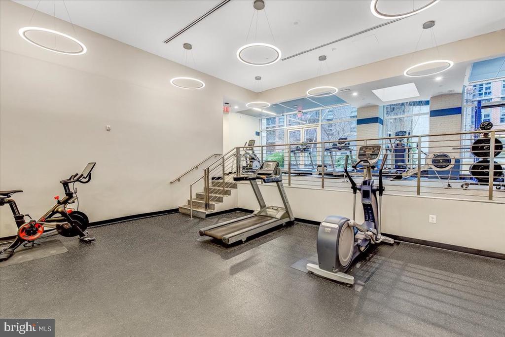 Washington, District of Columbia, 20003, United States, 2 Bedrooms Bedrooms, ,2 BathroomsBathrooms,Residential,For Sale,1974784