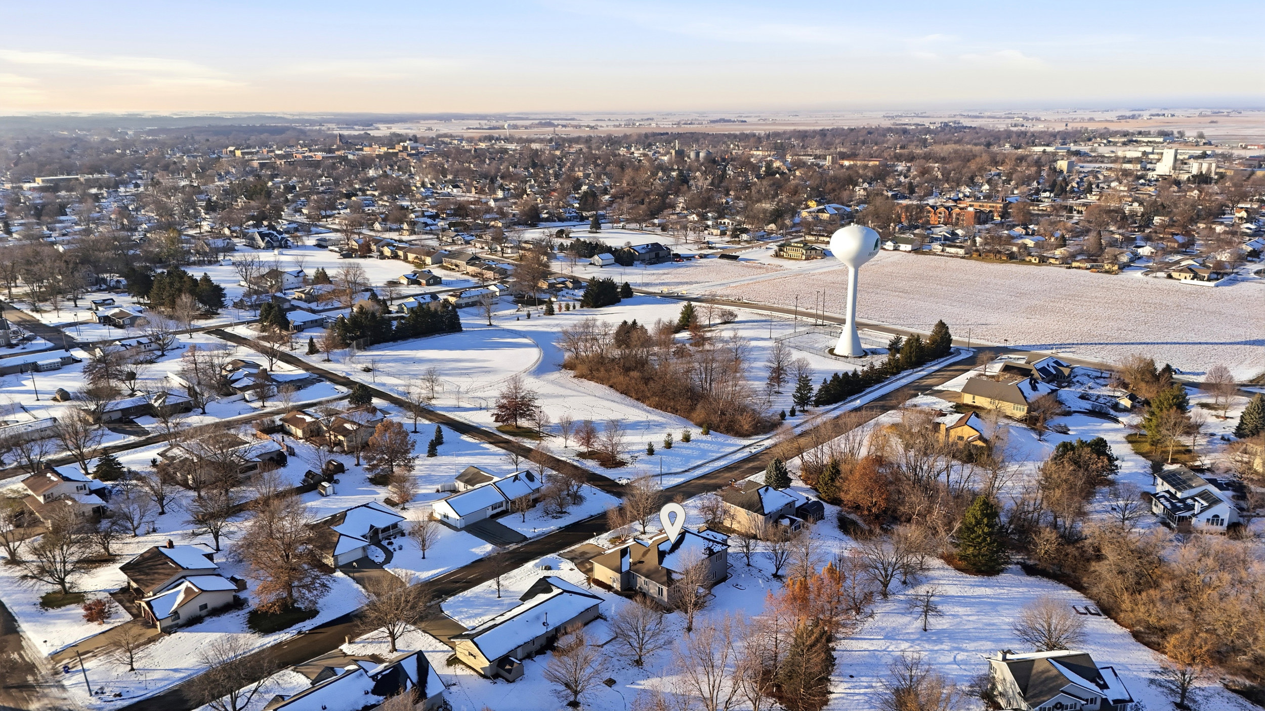 Washington, Iowa, 52353, United States, 5 Bedrooms Bedrooms, ,3 BathroomsBathrooms,Residential,For Sale,2008132