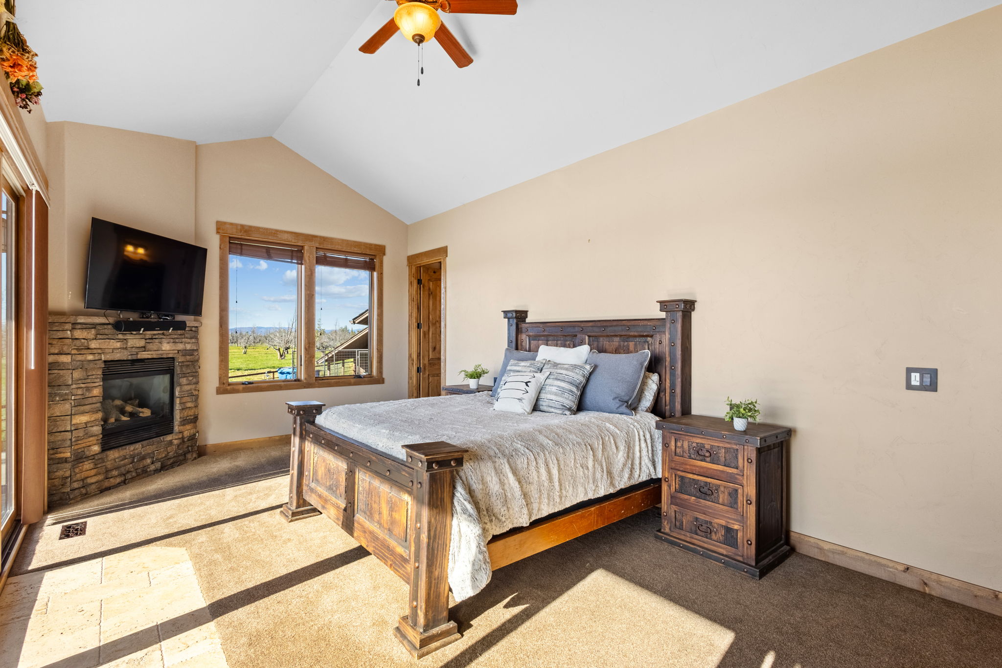 13501 SW Riggs Rd., Powell Butte, Oregon, 97753, United States, 3 Bedrooms Bedrooms, ,4 BathroomsBathrooms,Farm And Agriculture,For Sale,13501 SW Riggs Rd.,1623020