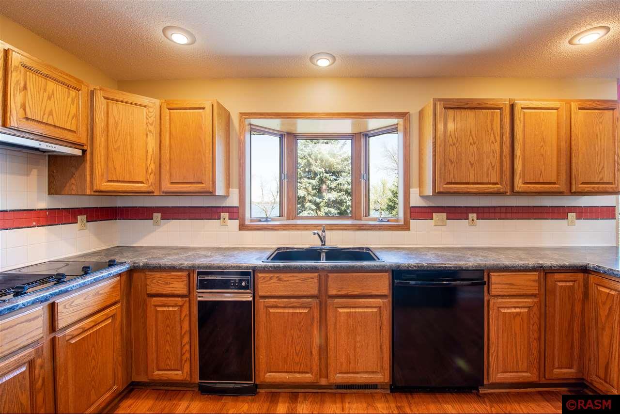 Lake Crystal, Minnesota, 56055, United States, 4 Bedrooms Bedrooms, ,3 BathroomsBathrooms,Residential,For Sale,1798331