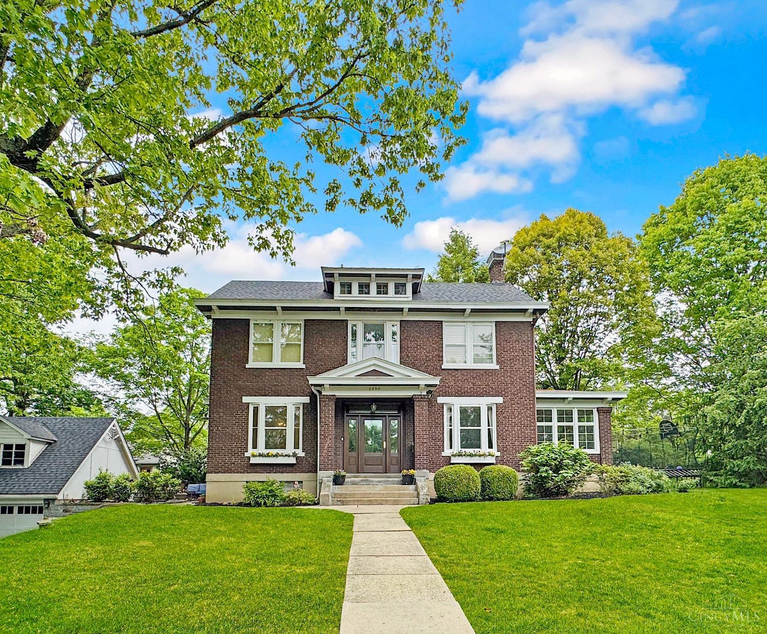 Cincinnati, Ohio, 45208, United States, 5 Bedrooms Bedrooms, ,5 BathroomsBathrooms,Residential,For Sale,1890144