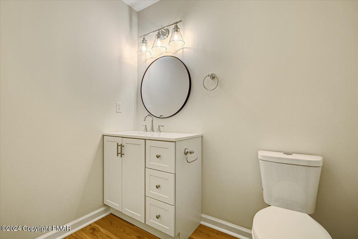 Stroudsburg, Pennsylvania, 18360, United States, 4 Bedrooms Bedrooms, ,3 BathroomsBathrooms,Residential,For Sale,1858014