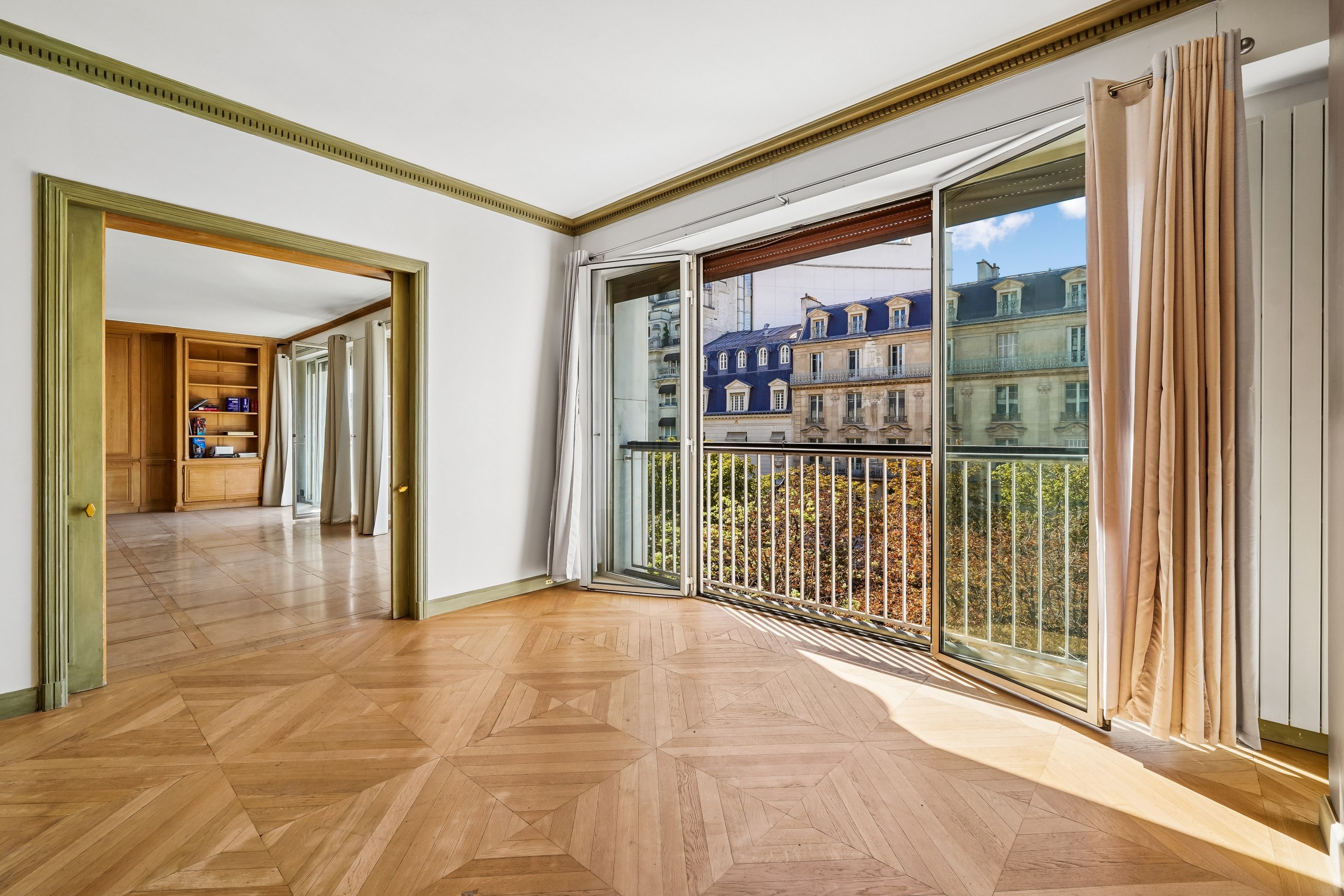  Avenue George V: 2 bedroom apartment to renovate - 物件實景