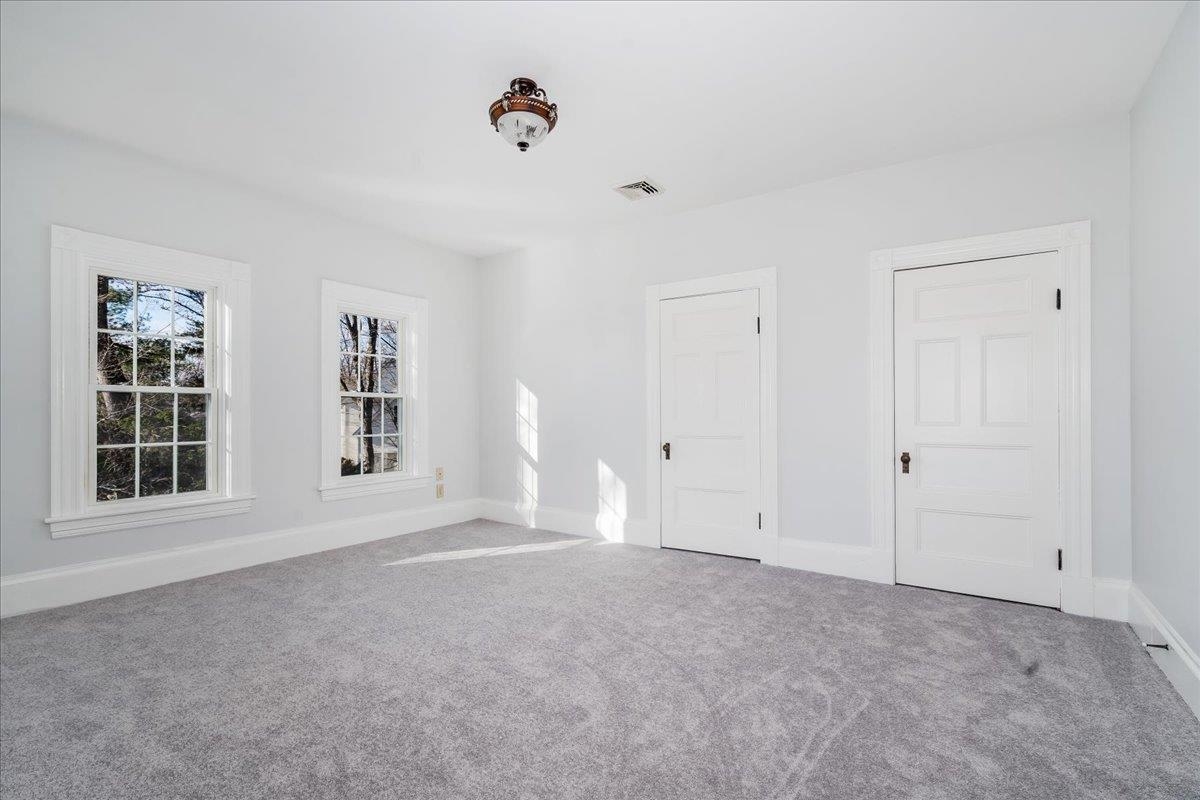 Nashua, New Hampshire, 03064, United States, 4 Bedrooms Bedrooms, ,3 BathroomsBathrooms,Residential,For Sale,1901242