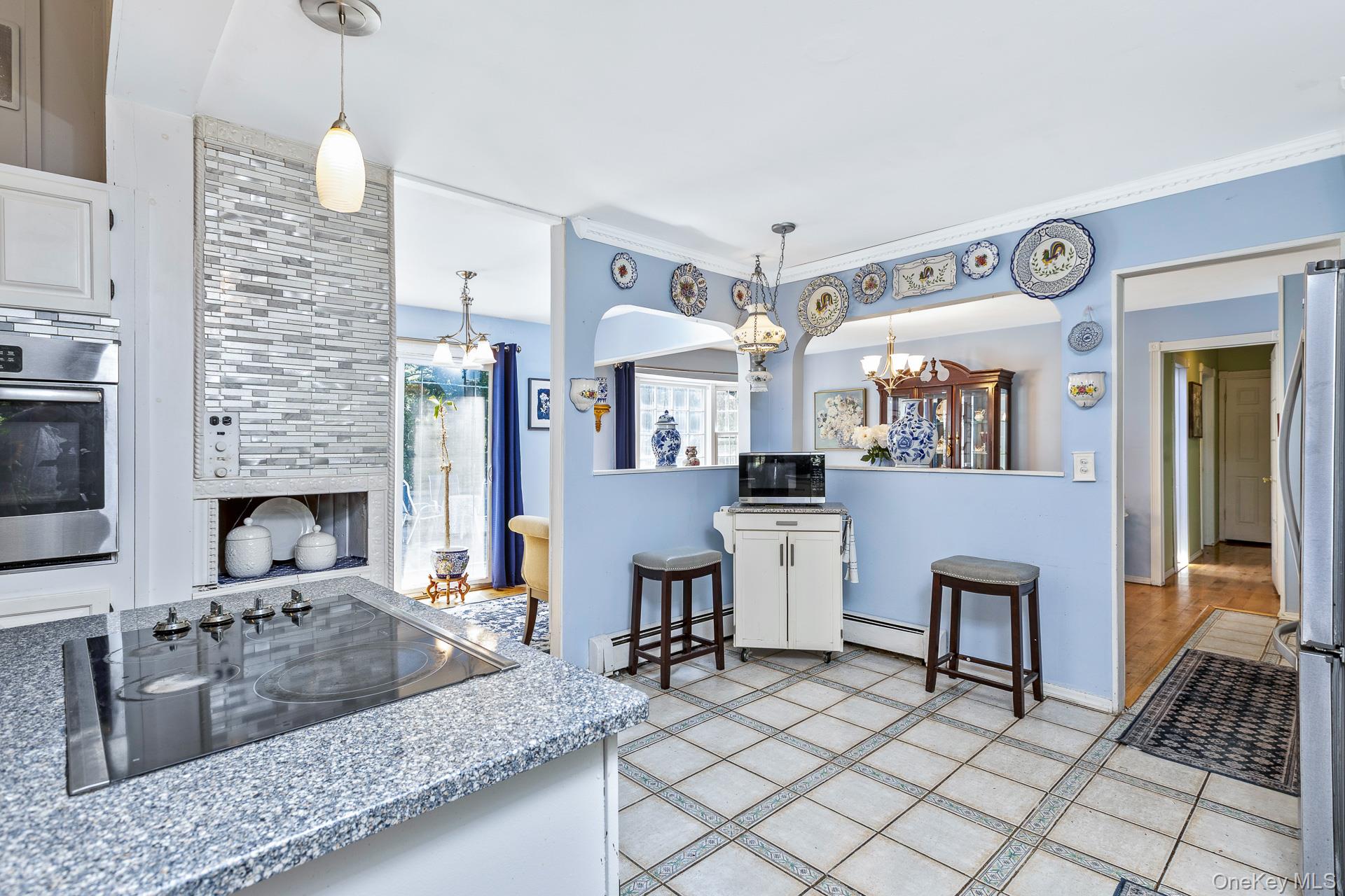 Shoreham, New York, 11786, United States, 3 Bedrooms Bedrooms, ,2 BathroomsBathrooms,Residential,For Sale,1908697