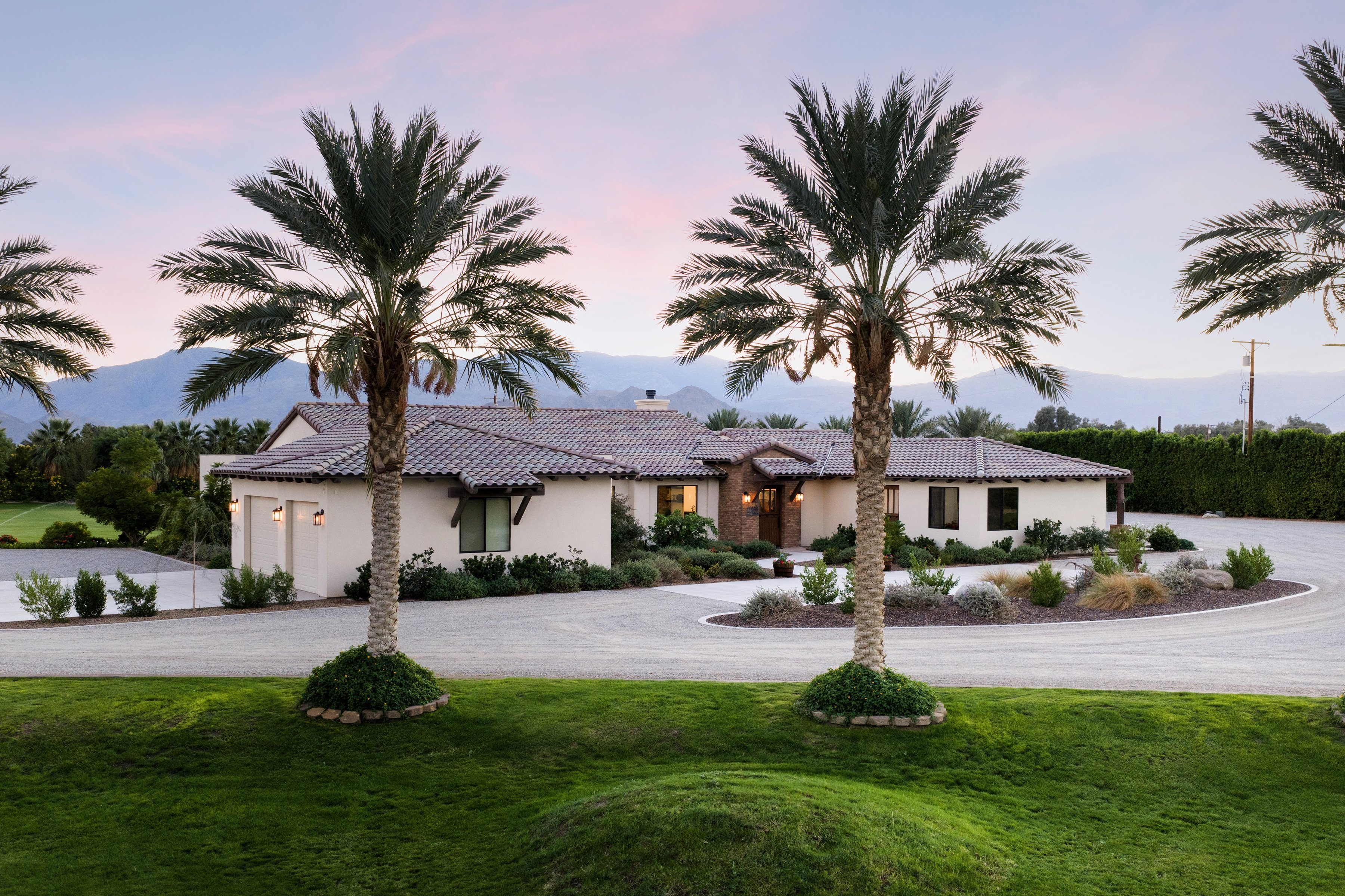  A Desert Retreat Designed to Earn and Entertain - 物件實景