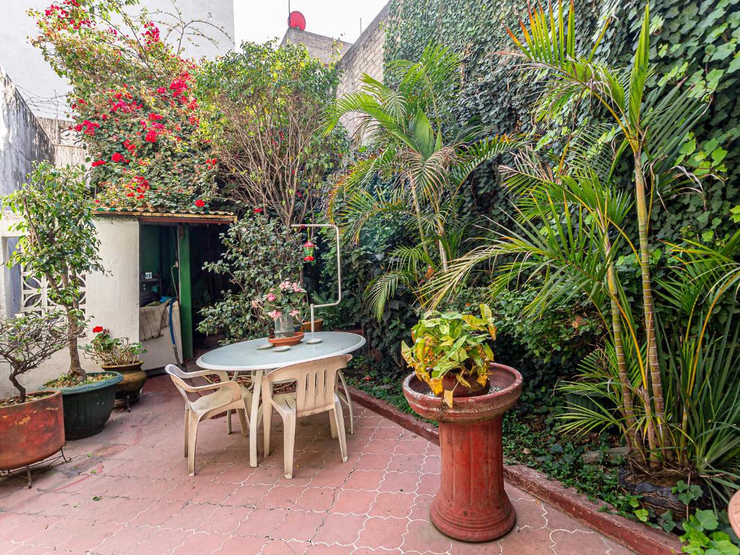 Calle Zoquipa, Cuauhtémoc, Ciudad de México, 06840, Mexico, 4 Bedrooms Bedrooms, ,3 BathroomsBathrooms,Residential,For Sale,Calle Zoquipa,1614514